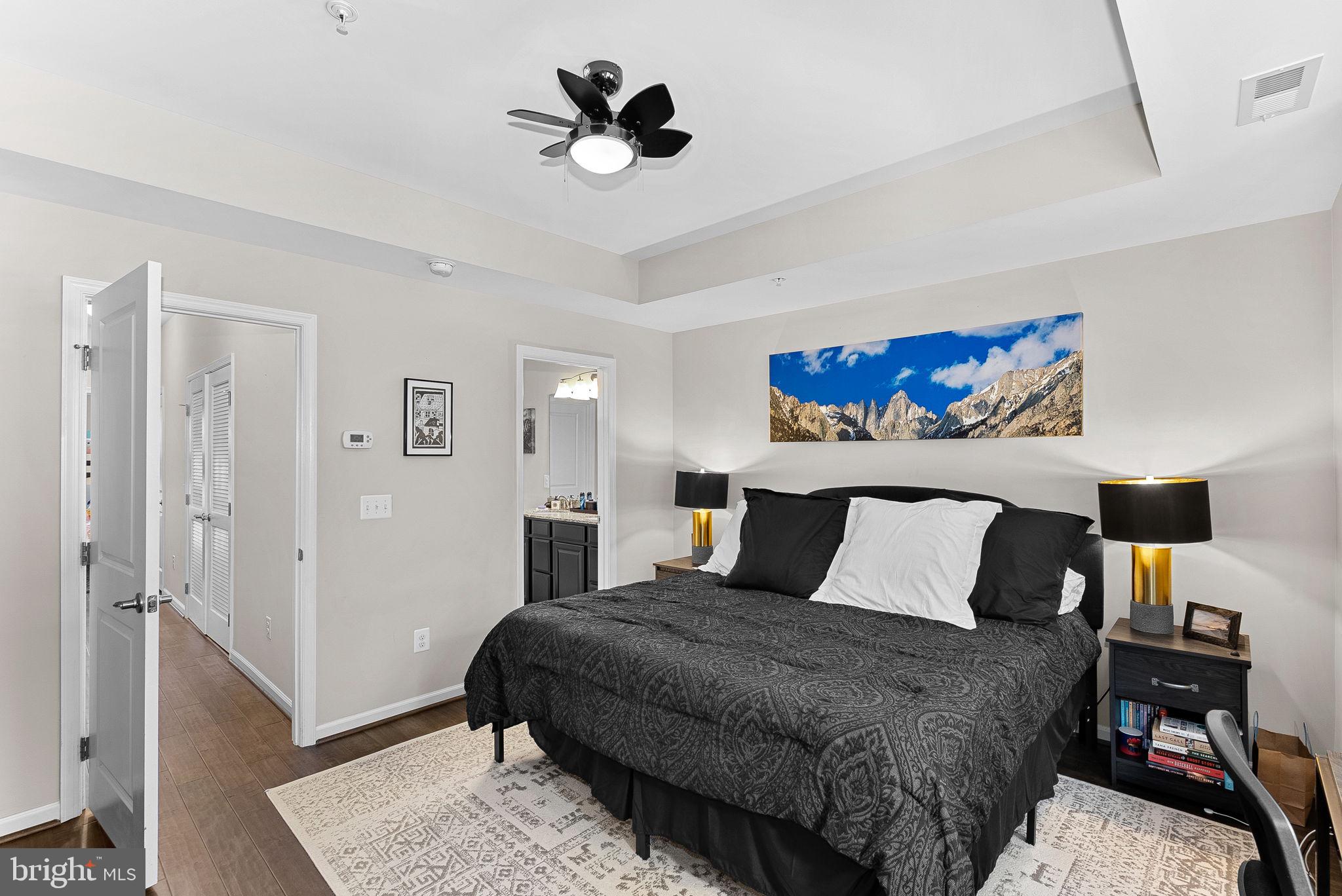 274 HIGH RAIL TERRACE SE