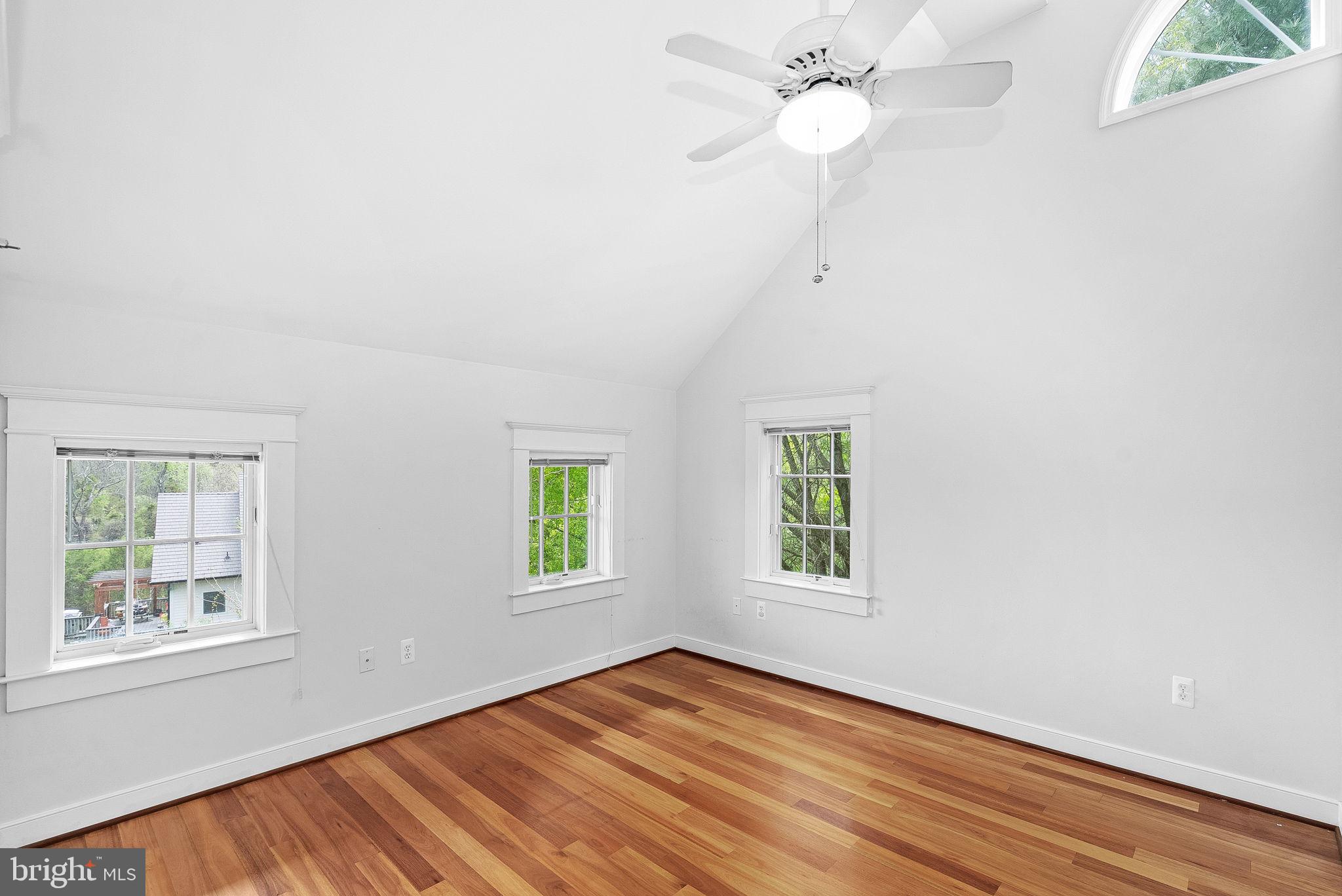 40988 REDWING SONG LANE