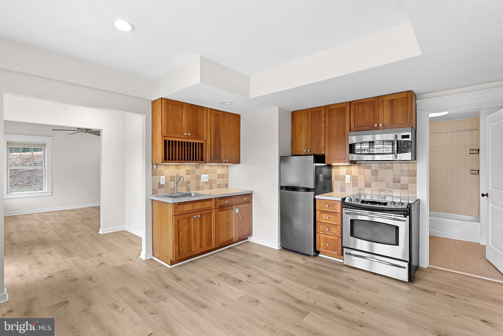 40988 REDWING SONG LANE