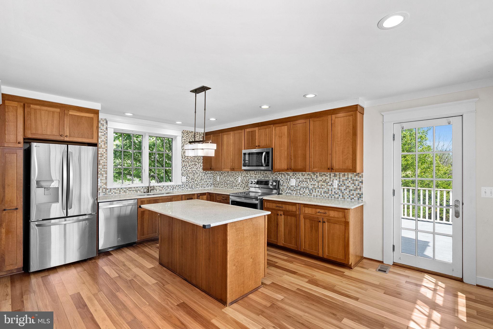 40988 REDWING SONG LANE