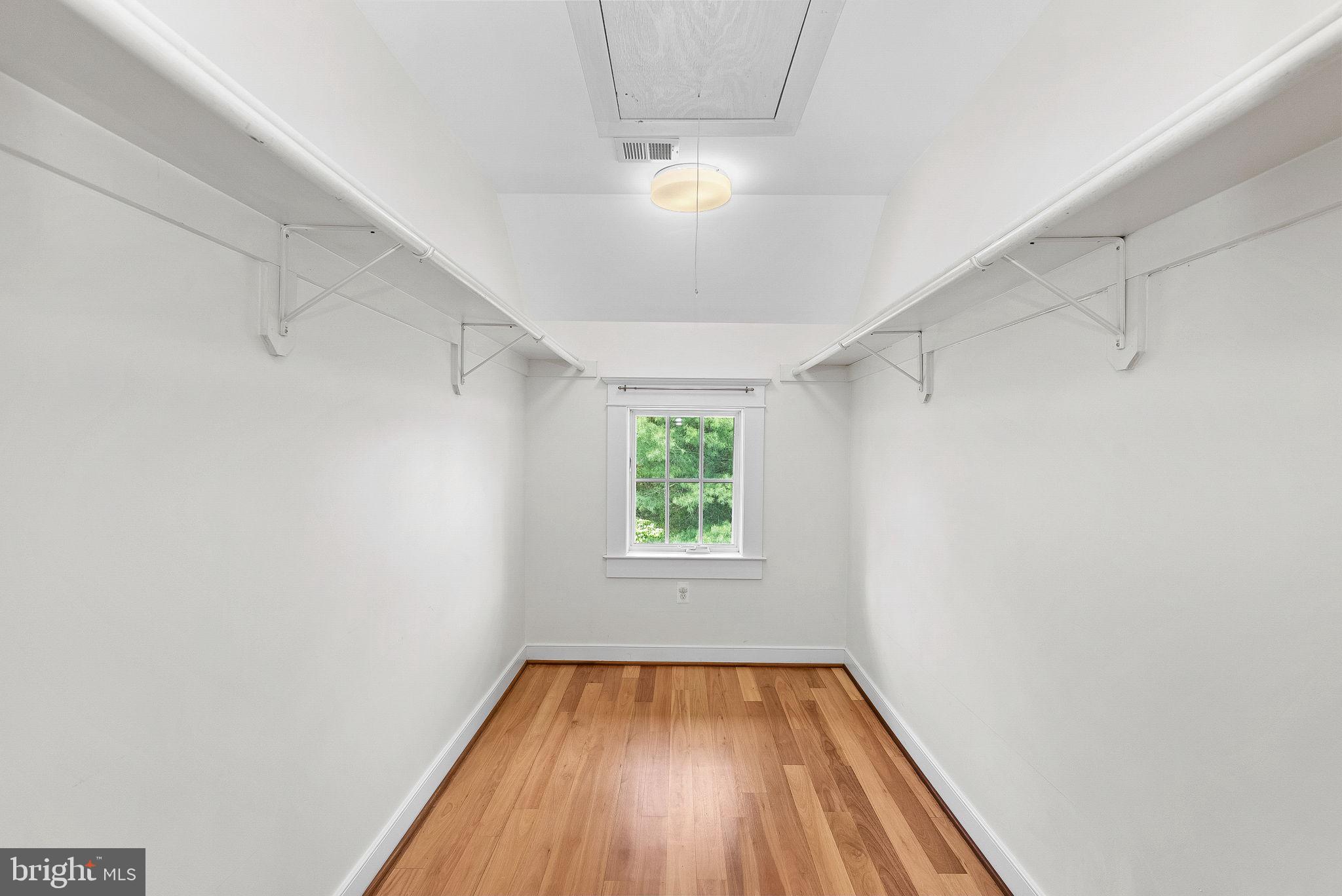 40988 REDWING SONG LANE