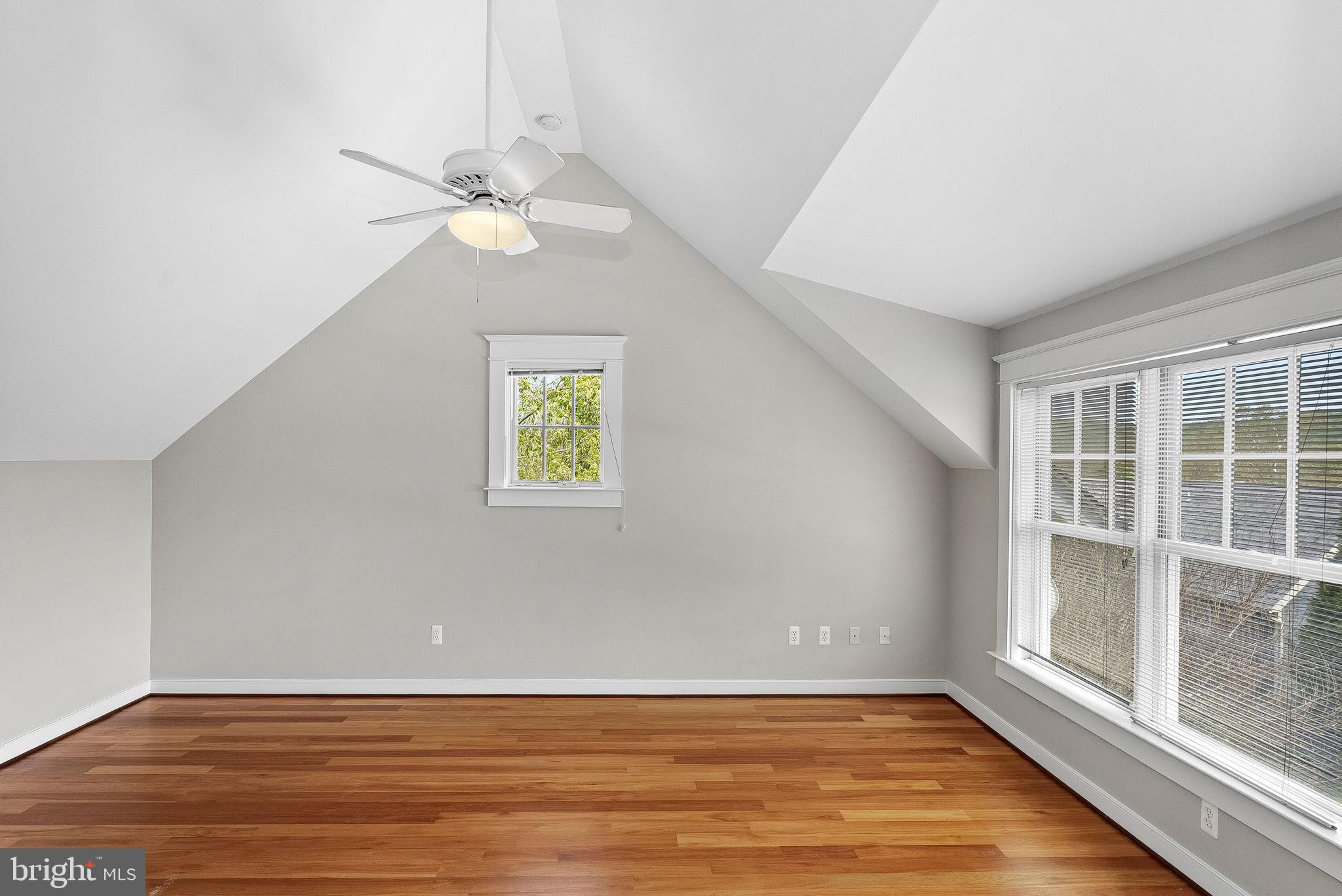 40988 REDWING SONG LANE