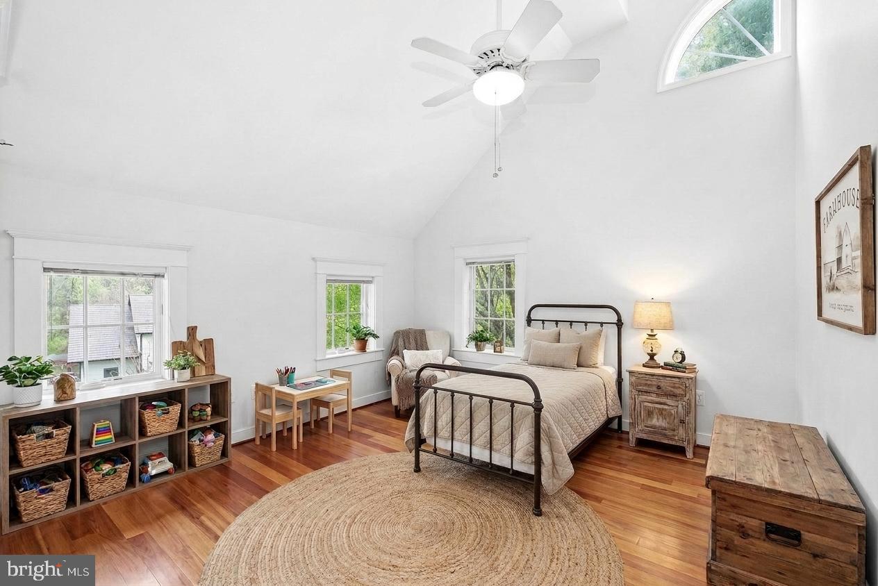 40988 REDWING SONG LANE