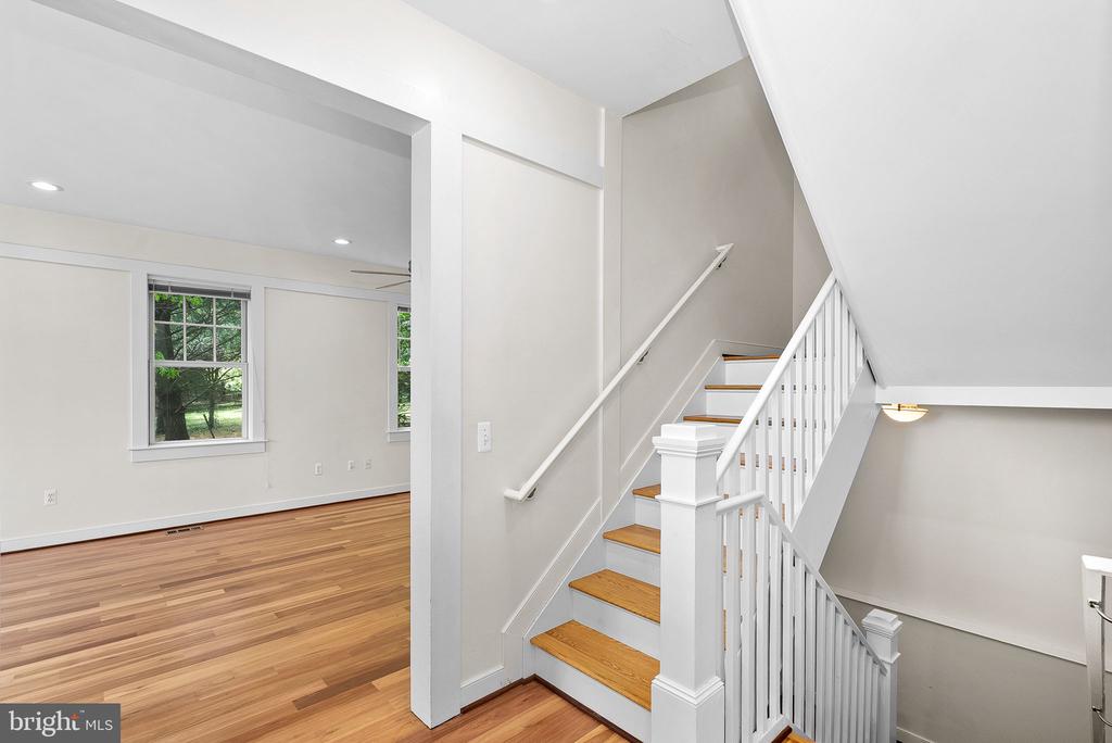 40988 REDWING SONG LANE