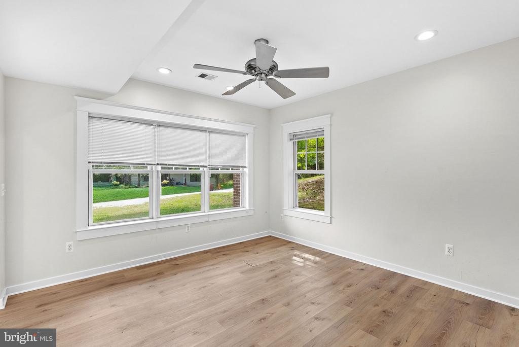 40988 REDWING SONG LANE