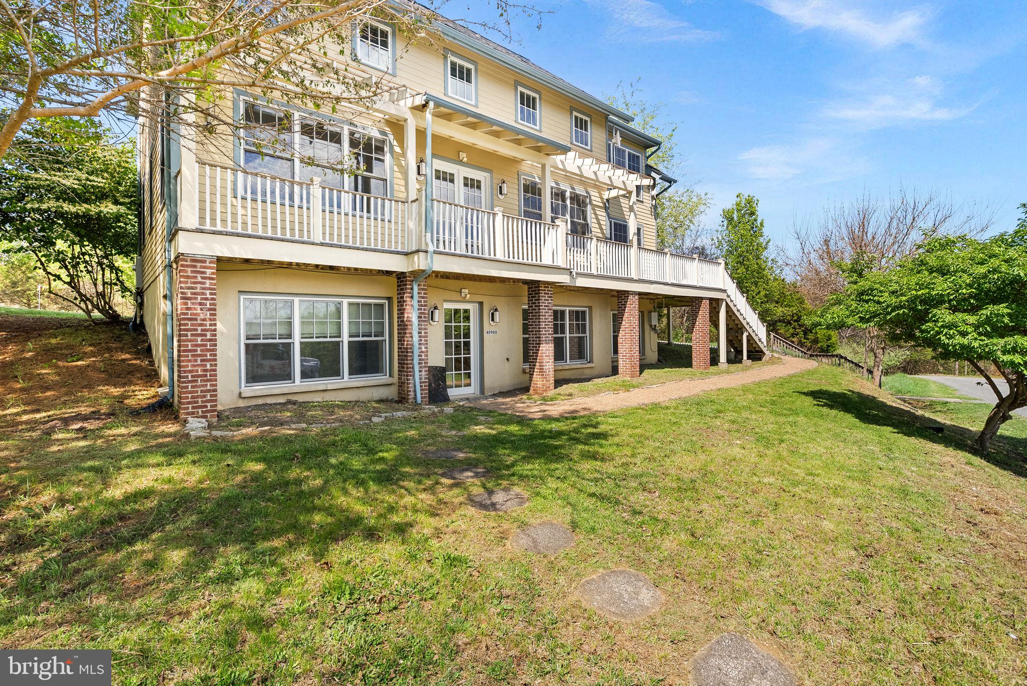 40988 REDWING SONG LANE