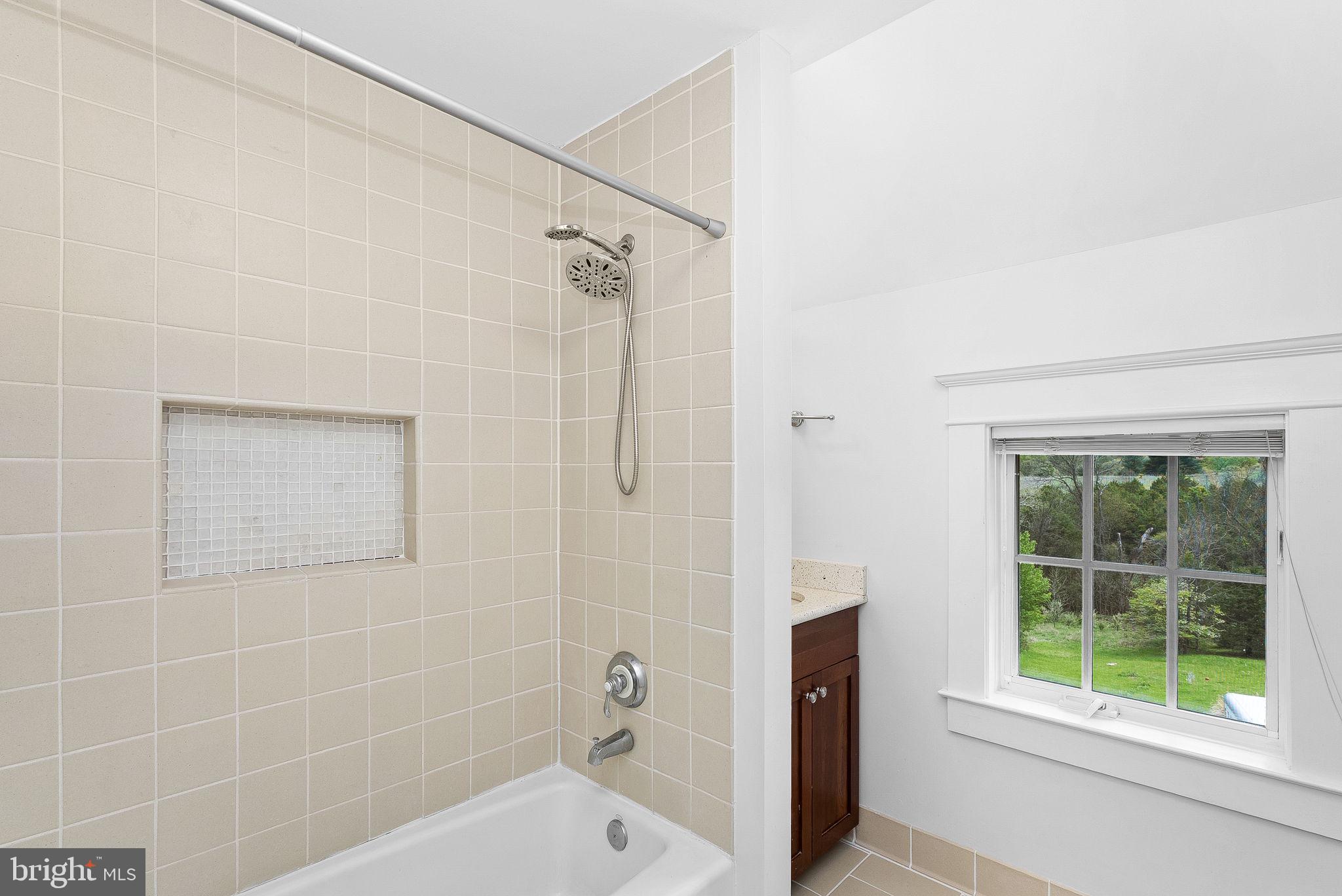 40988 REDWING SONG LANE