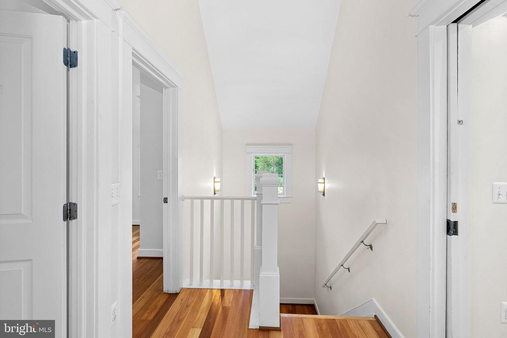 40988 REDWING SONG LANE