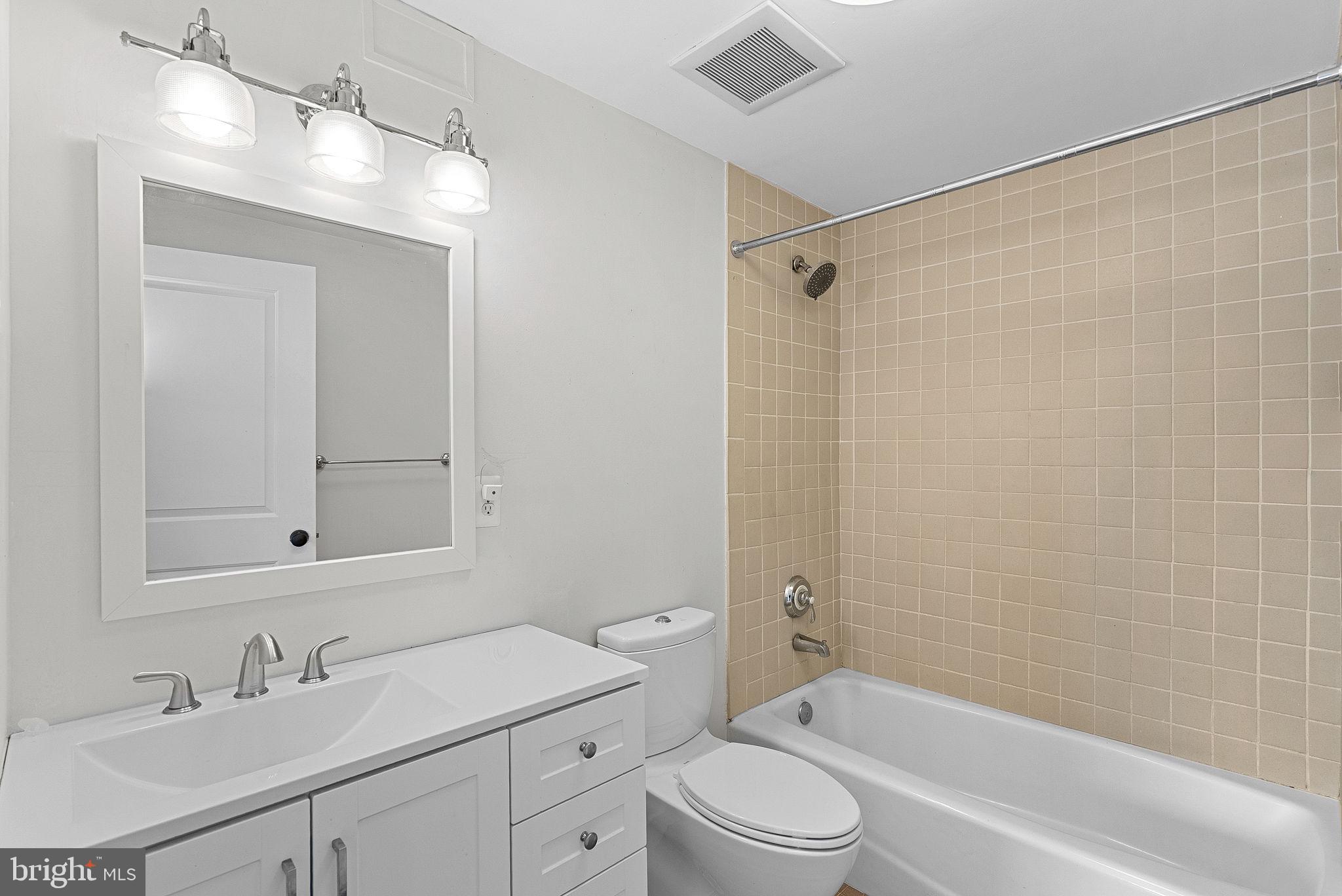 40988 REDWING SONG LANE