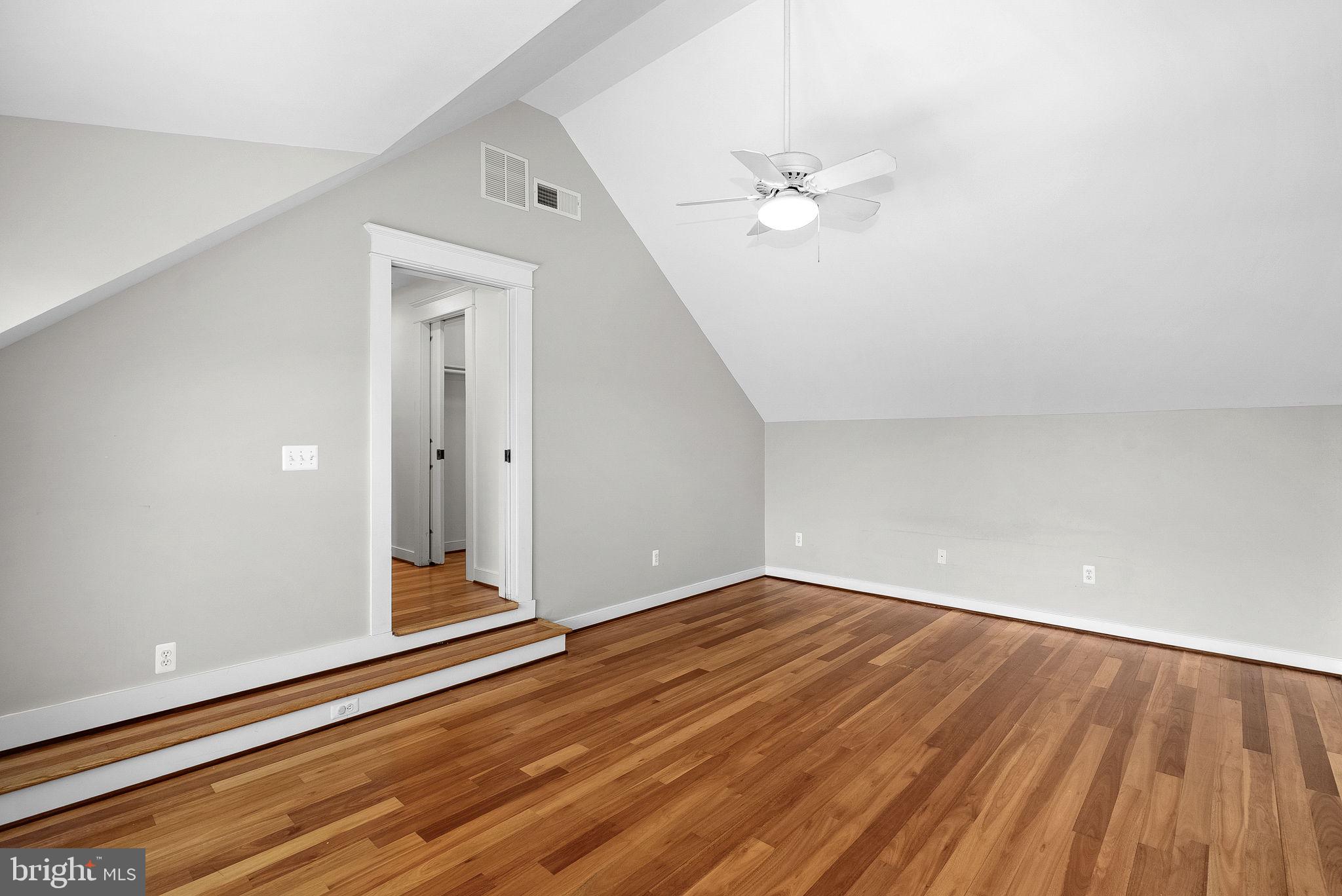 40988 REDWING SONG LANE