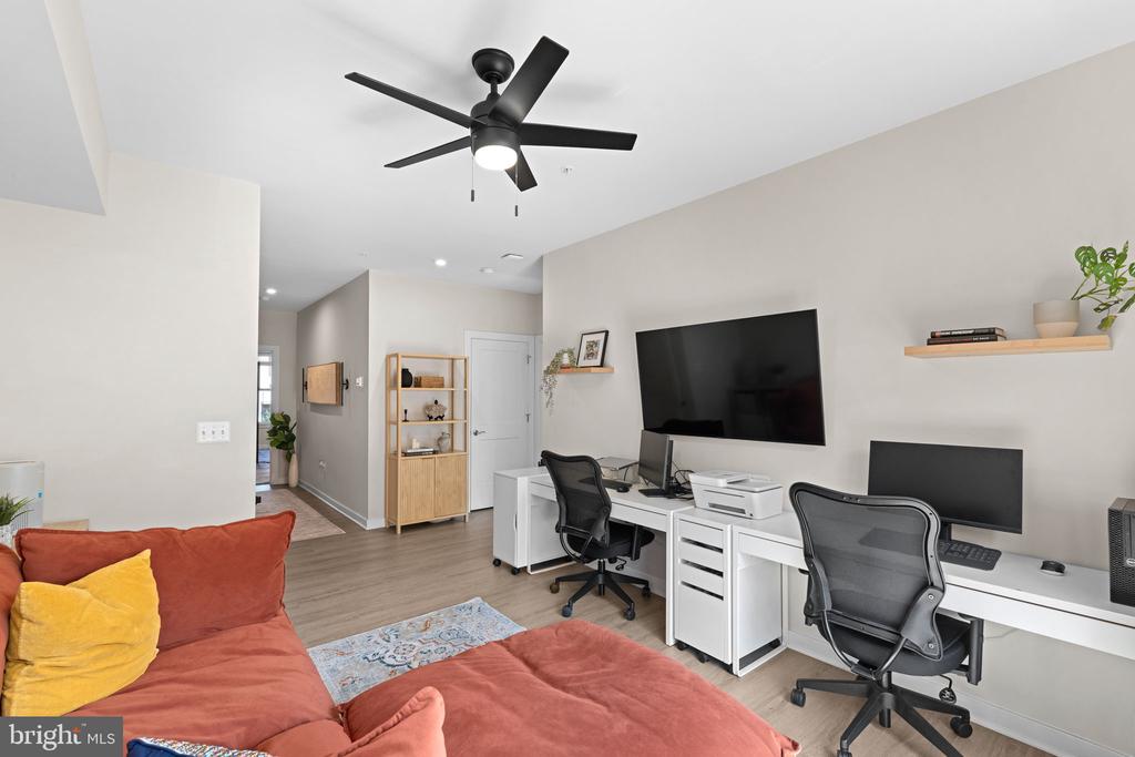 212 PARK CENTRAL TERRACE
