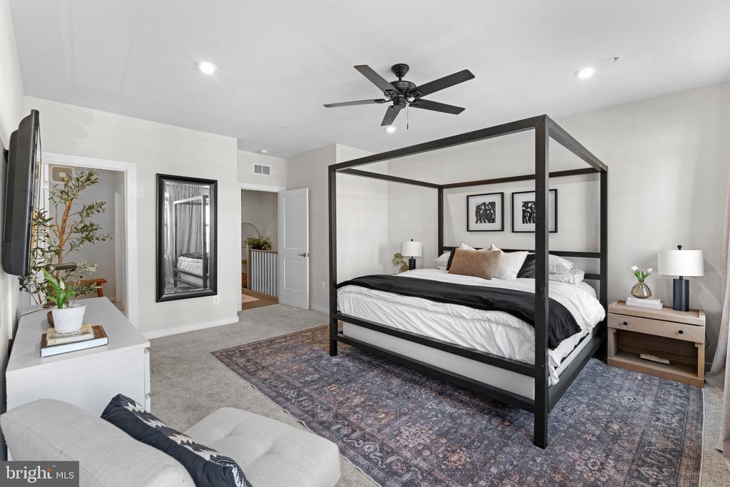 212 PARK CENTRAL TERRACE