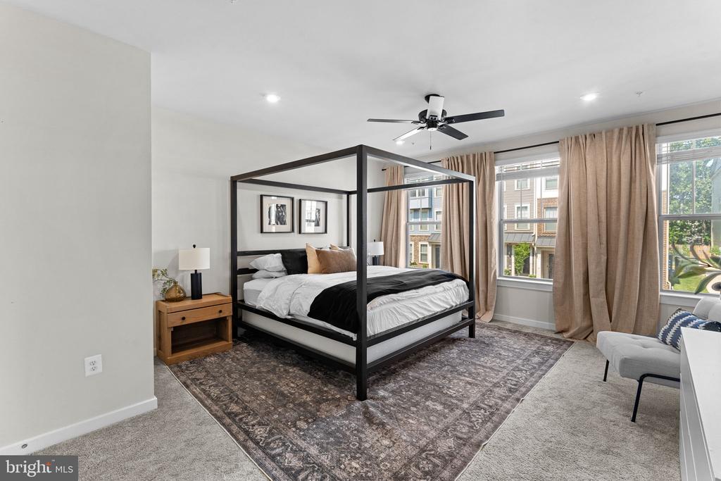 212 PARK CENTRAL TERRACE