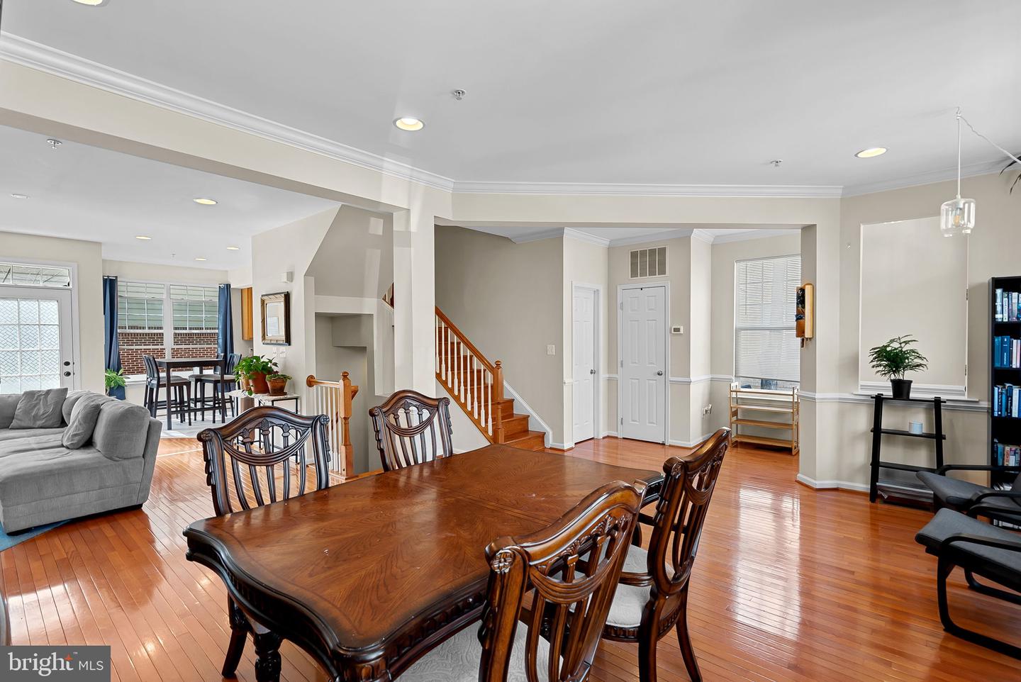 8888 Song Sparrow Dr