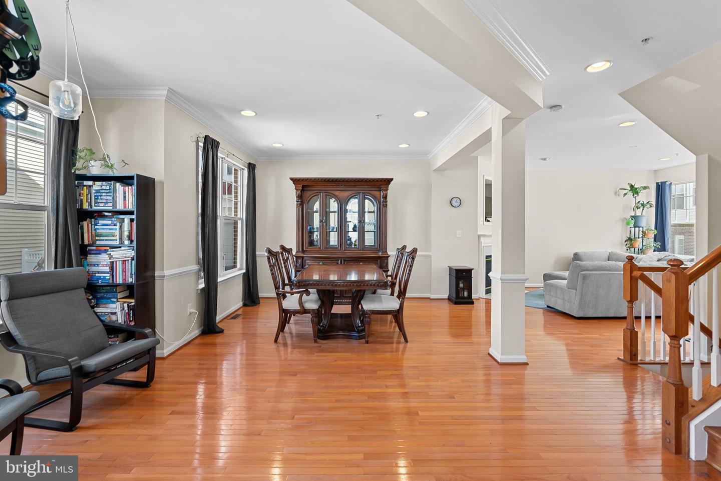 8888 Song Sparrow Dr
