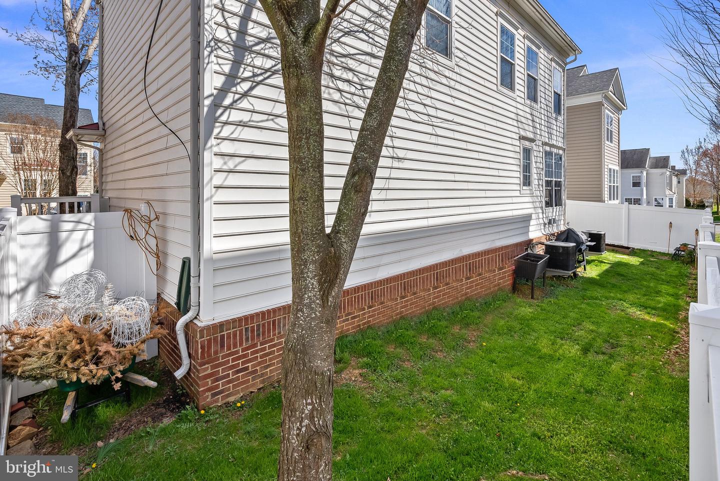 8888 Song Sparrow Dr