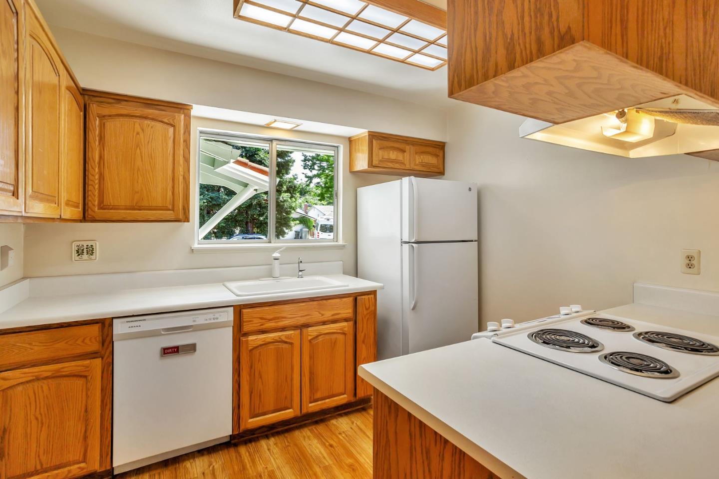 4083 Acapulco DR