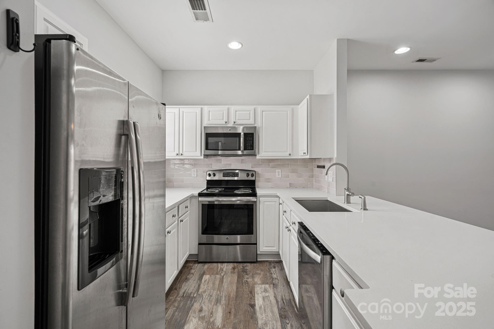 3026 Uxbridge Woods Court