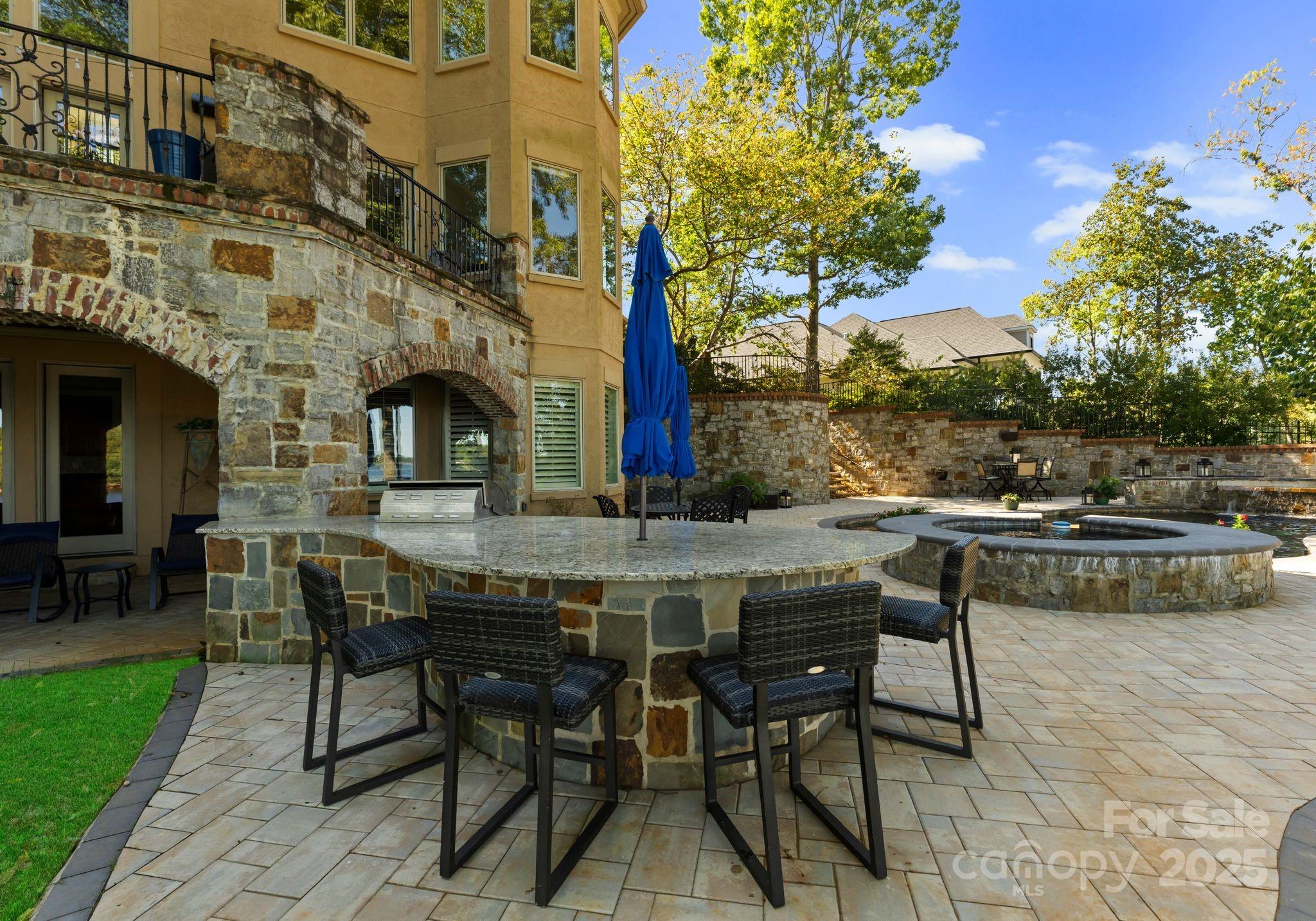 115 Emerald Point Lane