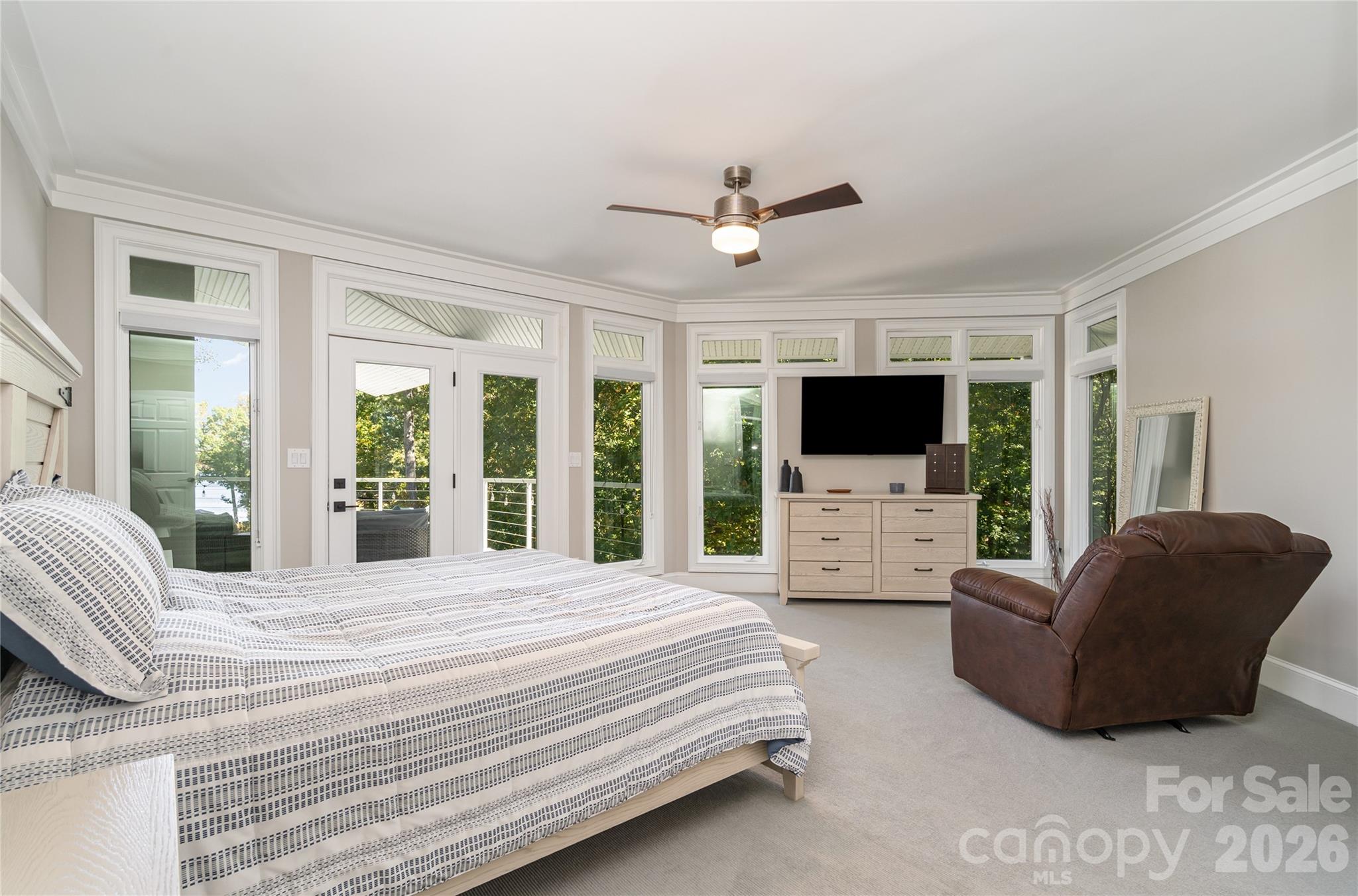 136 Lakeview Shores Loop