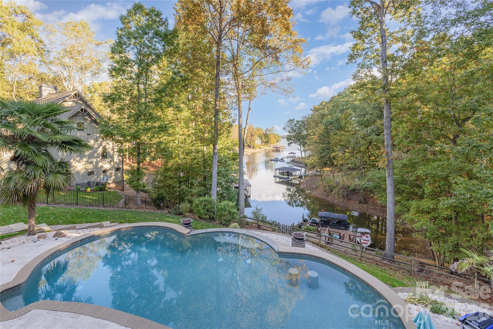 136 Lakeview Shores Loop