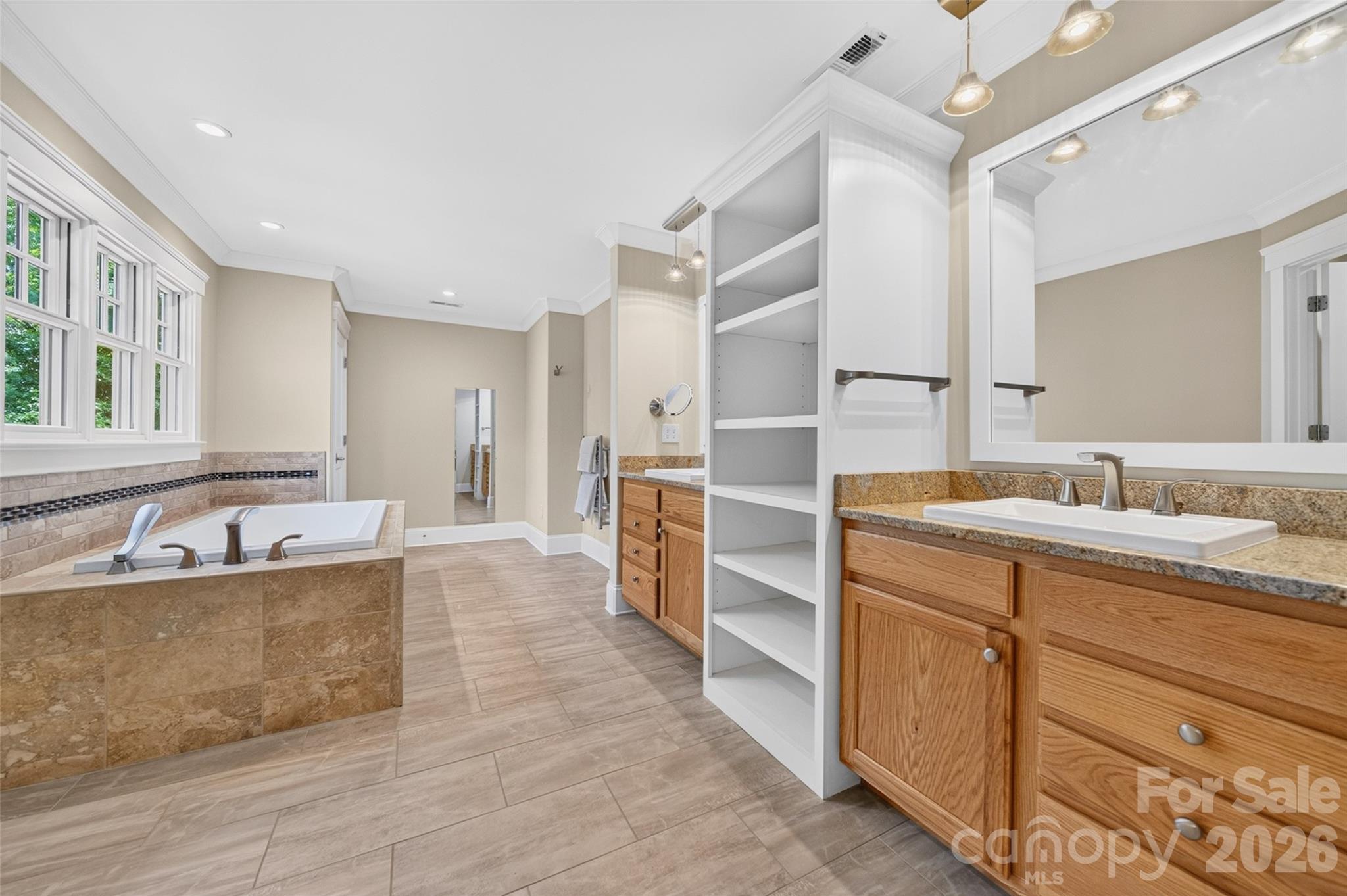 166 Balmoral Drive