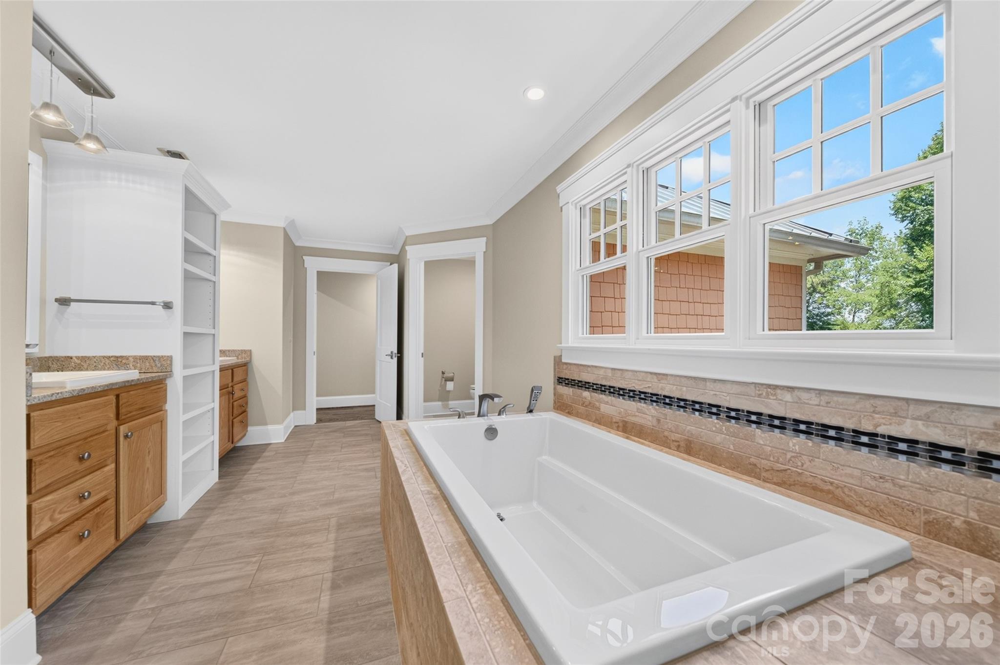 166 Balmoral Drive