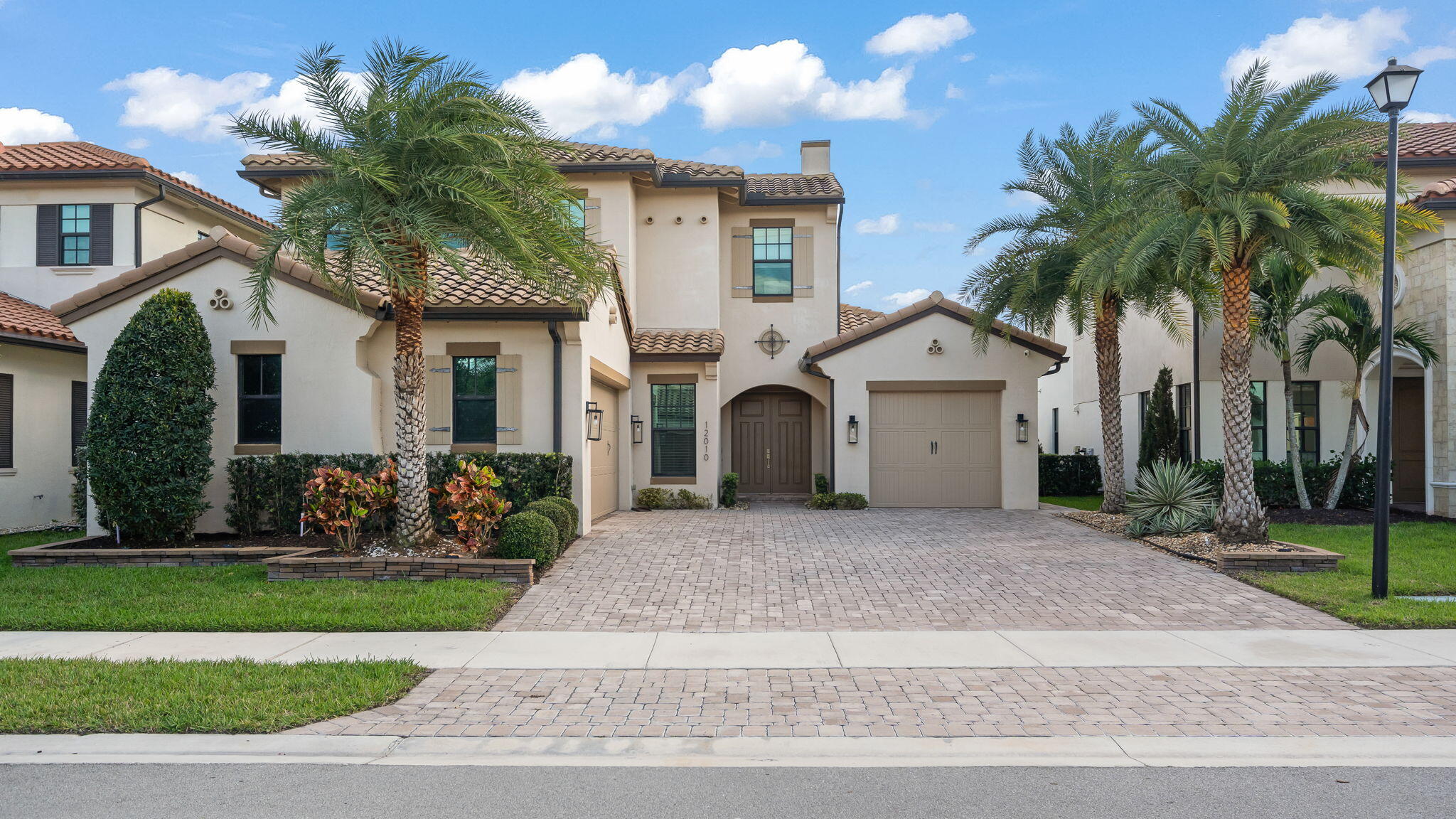 12010 Lake House Lane