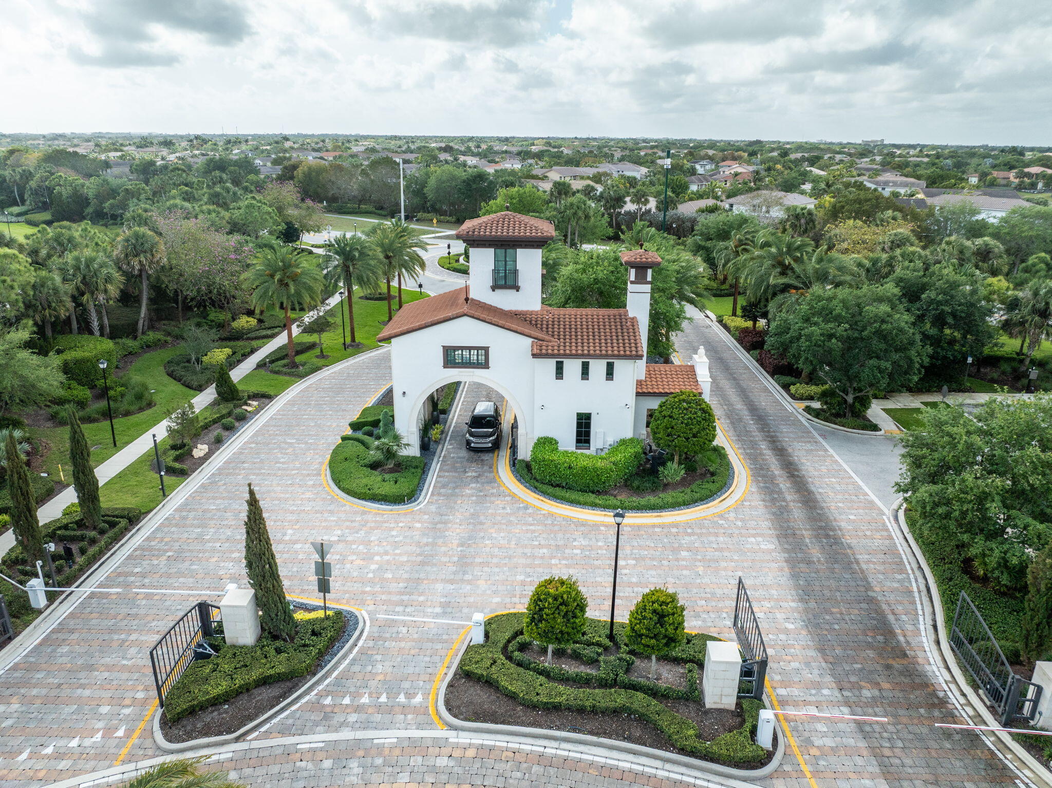 12010 Lake House Lane