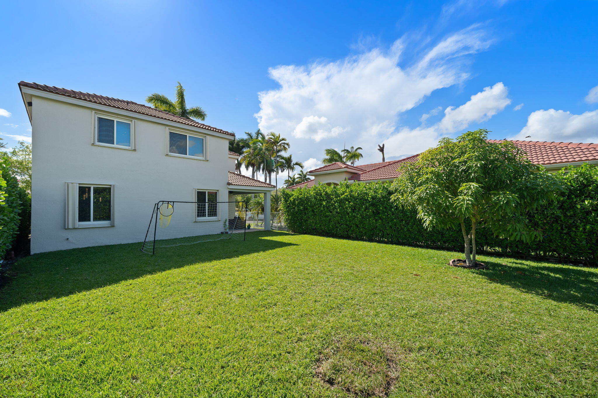 1738 Sycamore Terrace