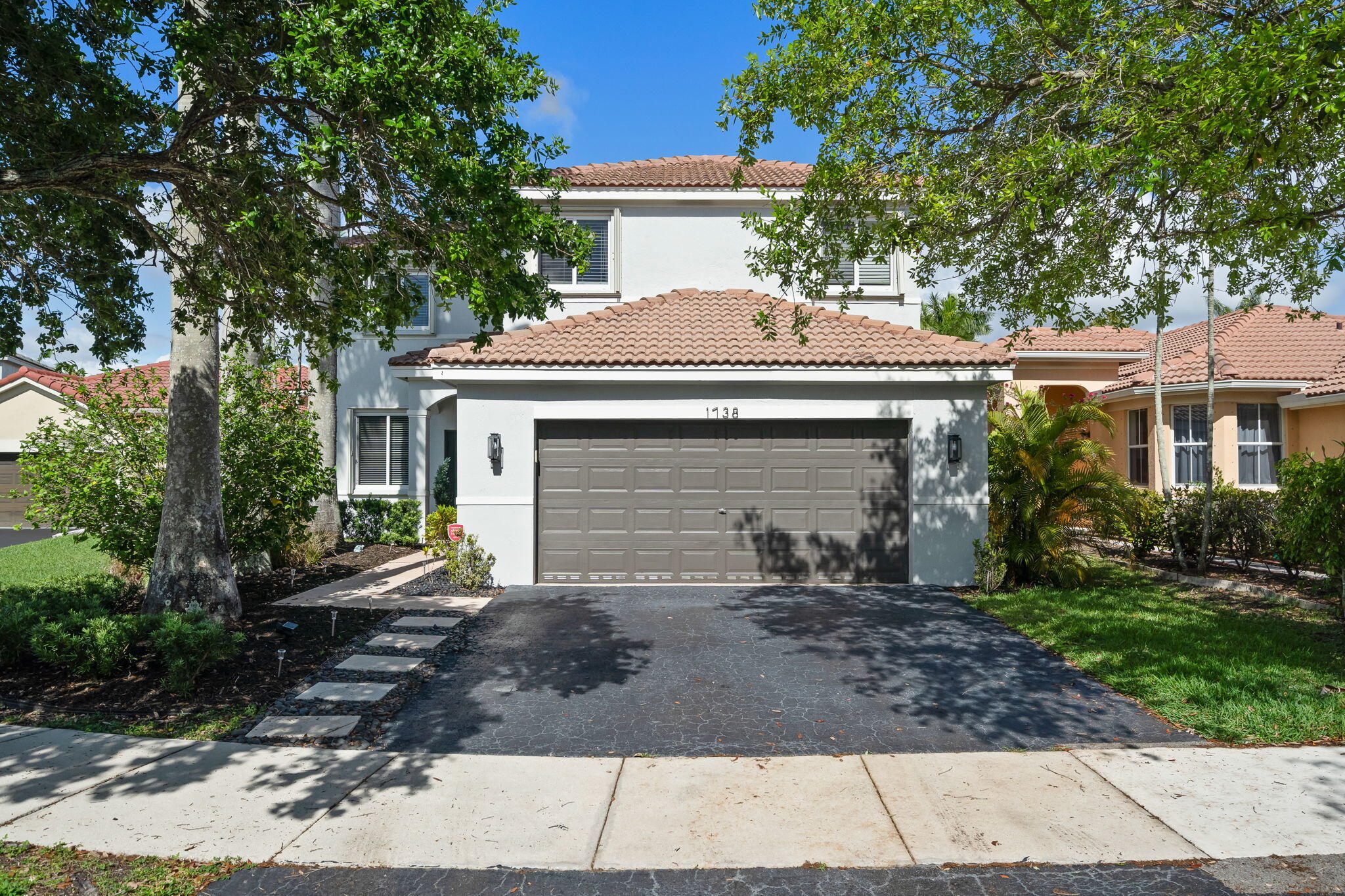 1738 Sycamore Terrace