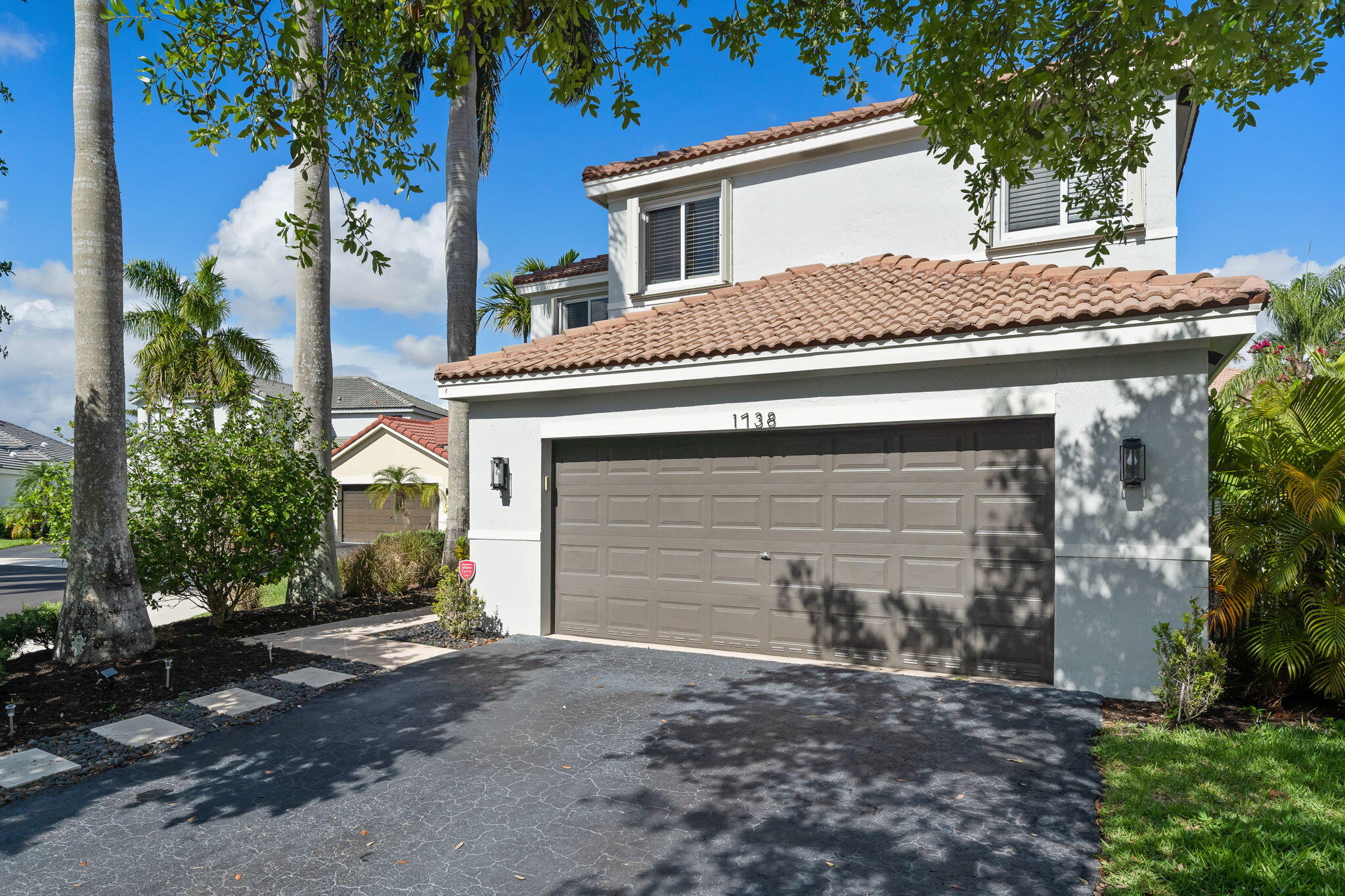 1738 Sycamore Terrace