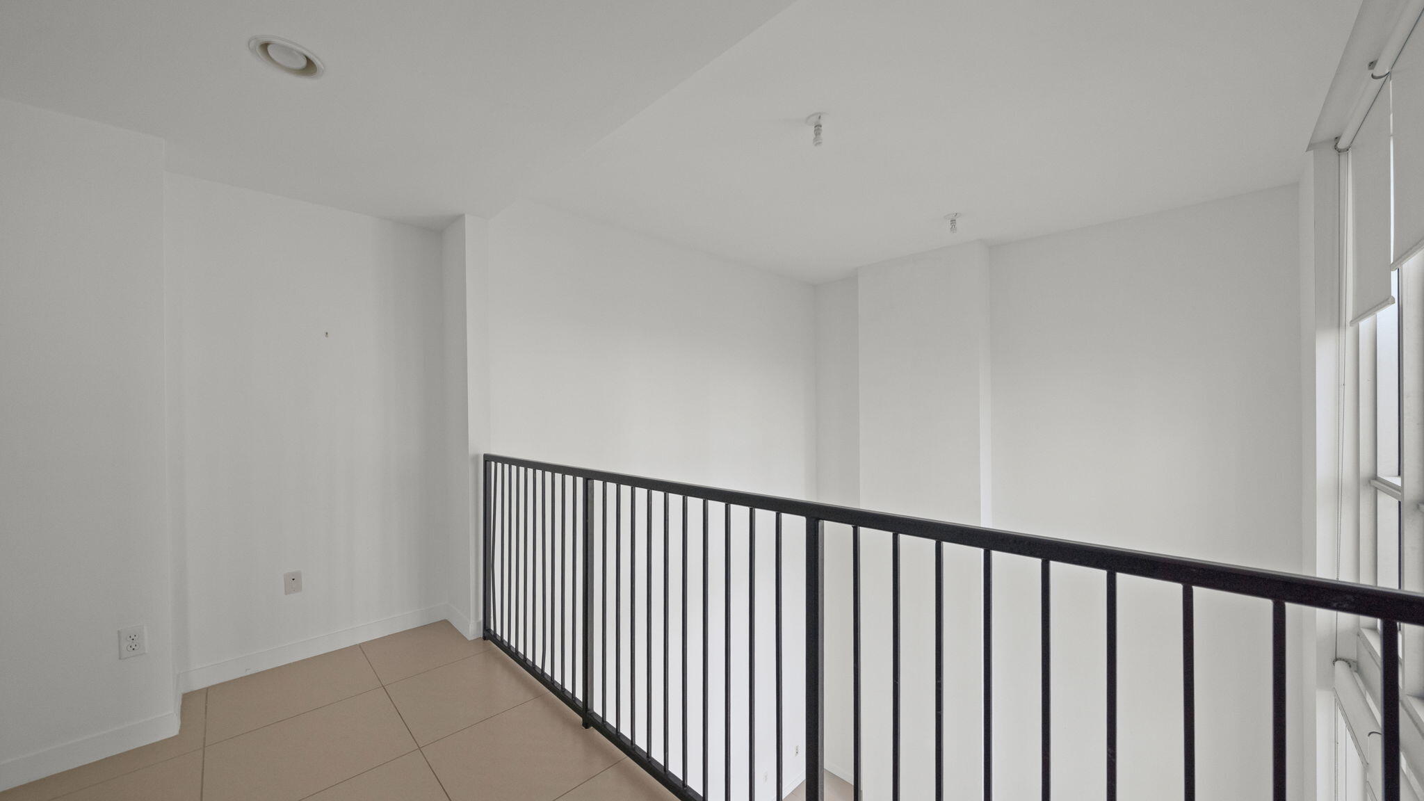 300 S Biscayne Boulevard L-832