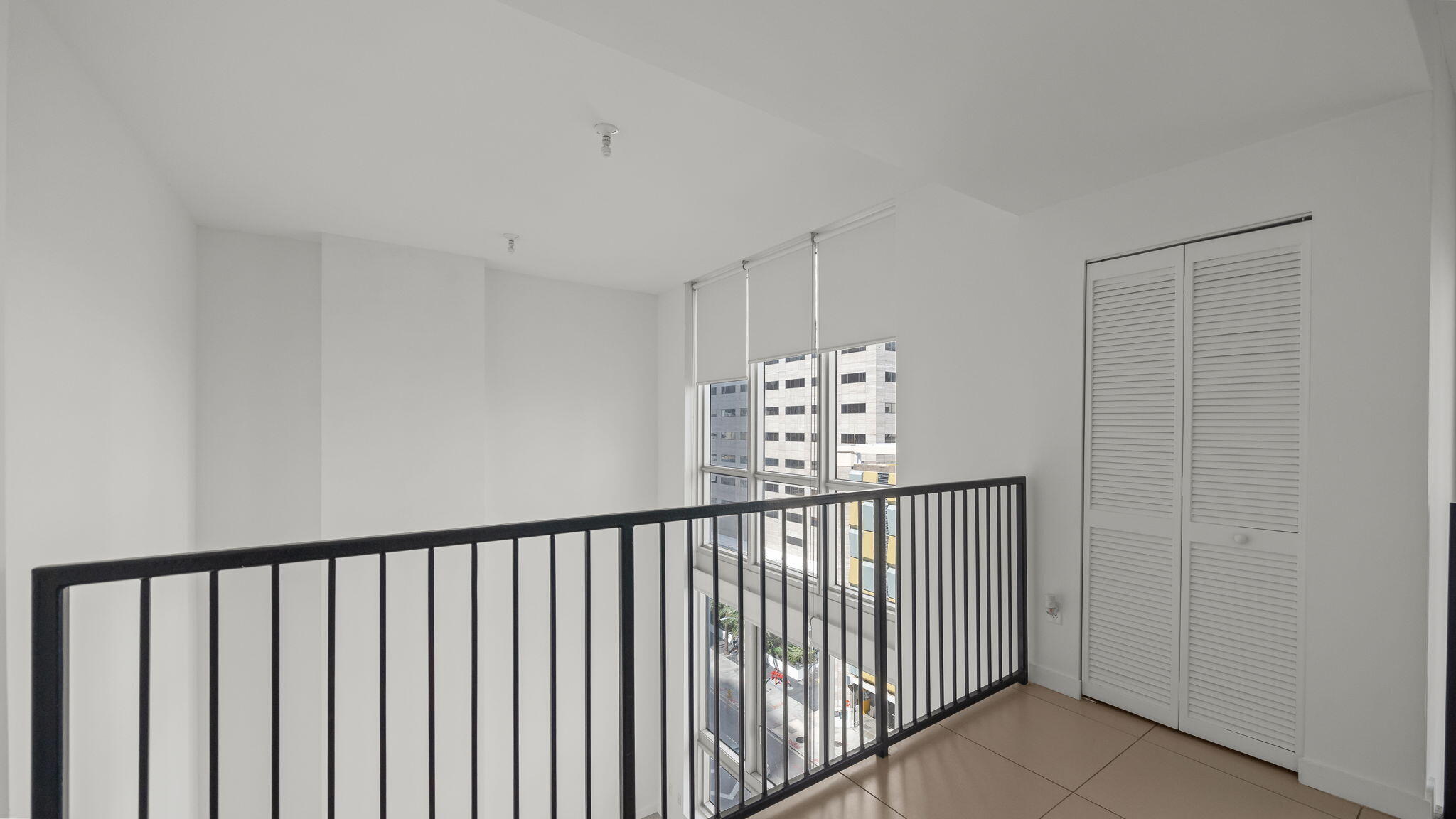 300 S Biscayne Boulevard L-832
