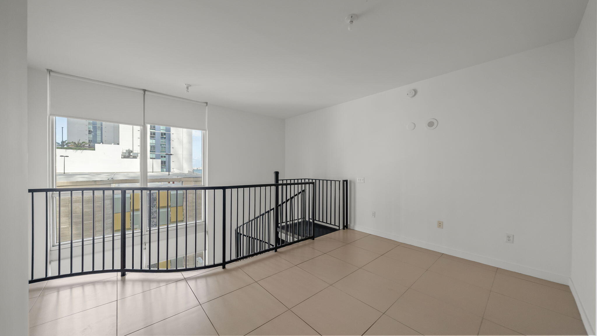 300 S Biscayne Boulevard L-832