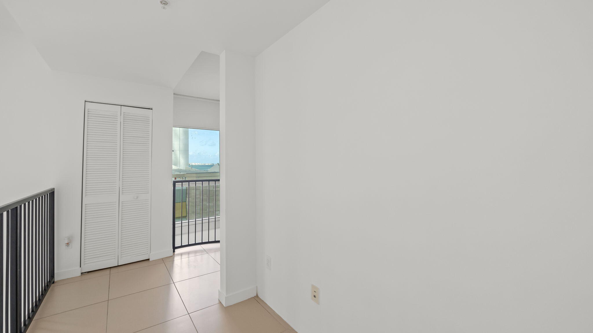 300 S Biscayne Boulevard L-832