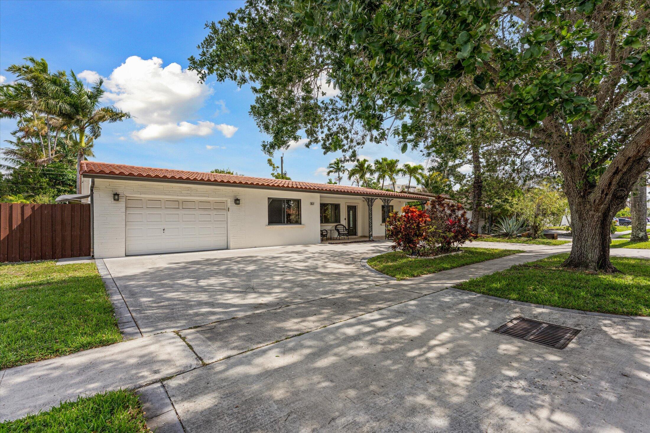 1101 NE 4th Court