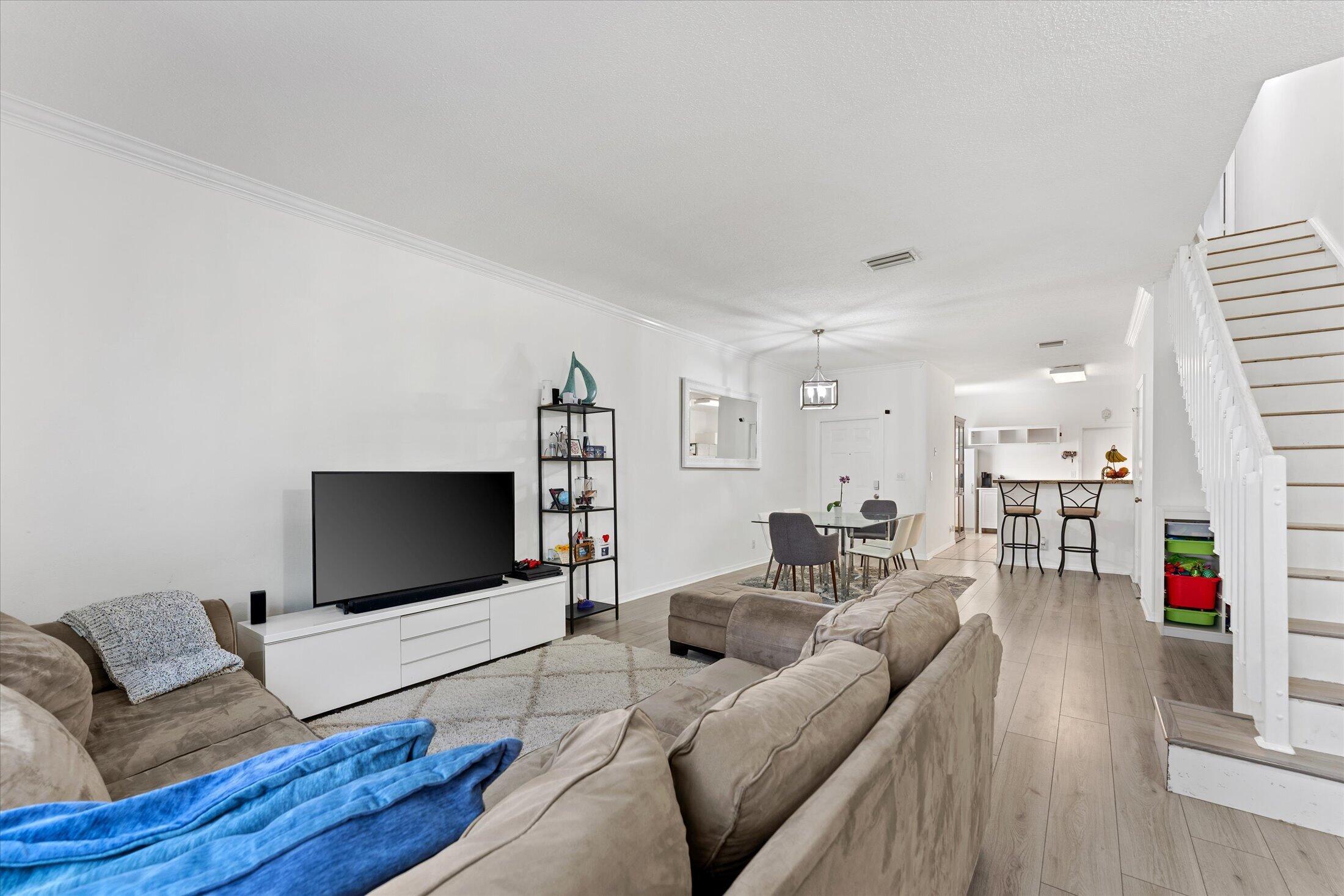 2264 Salerno Circle