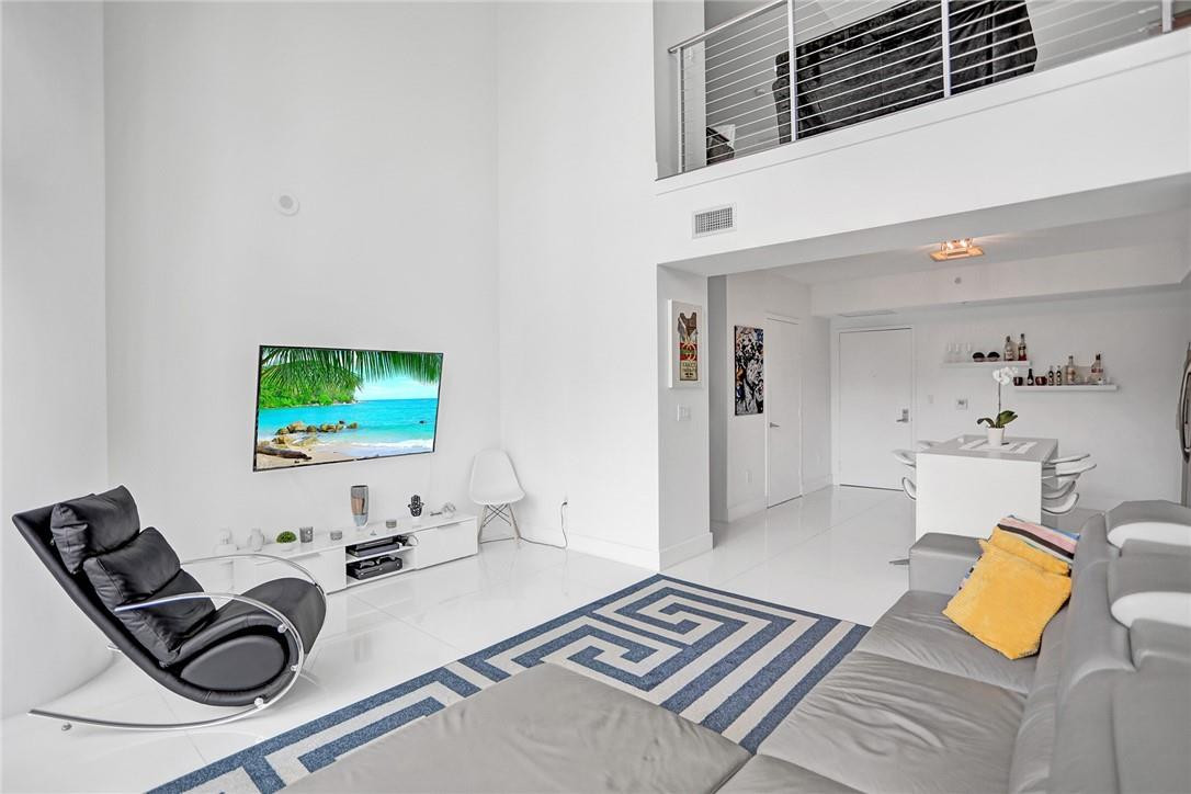 90 SW 3rd Street Th300b