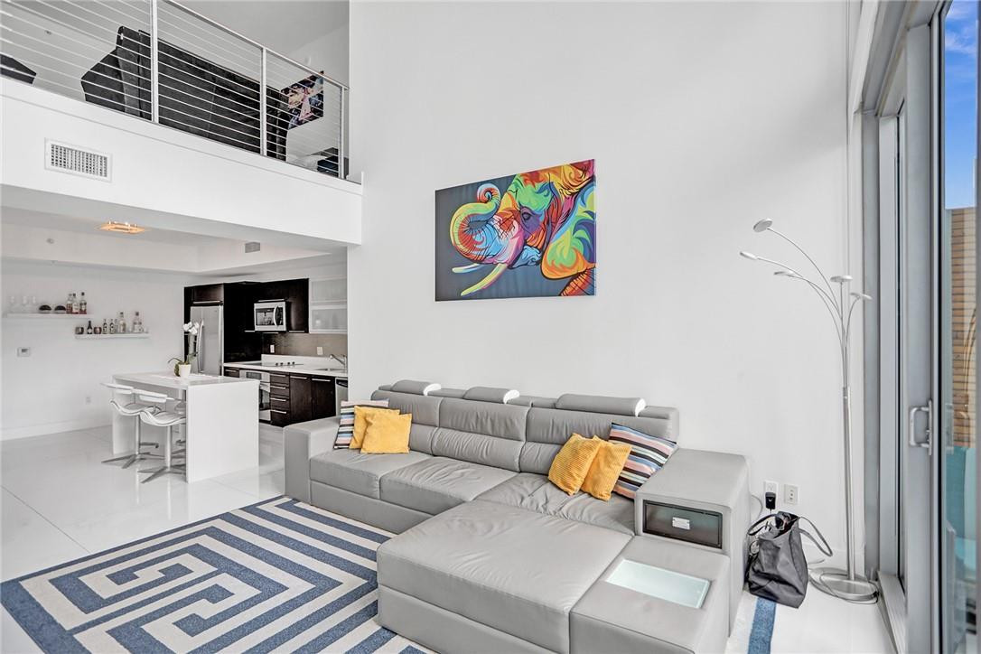 90 SW 3rd Street Th300b
