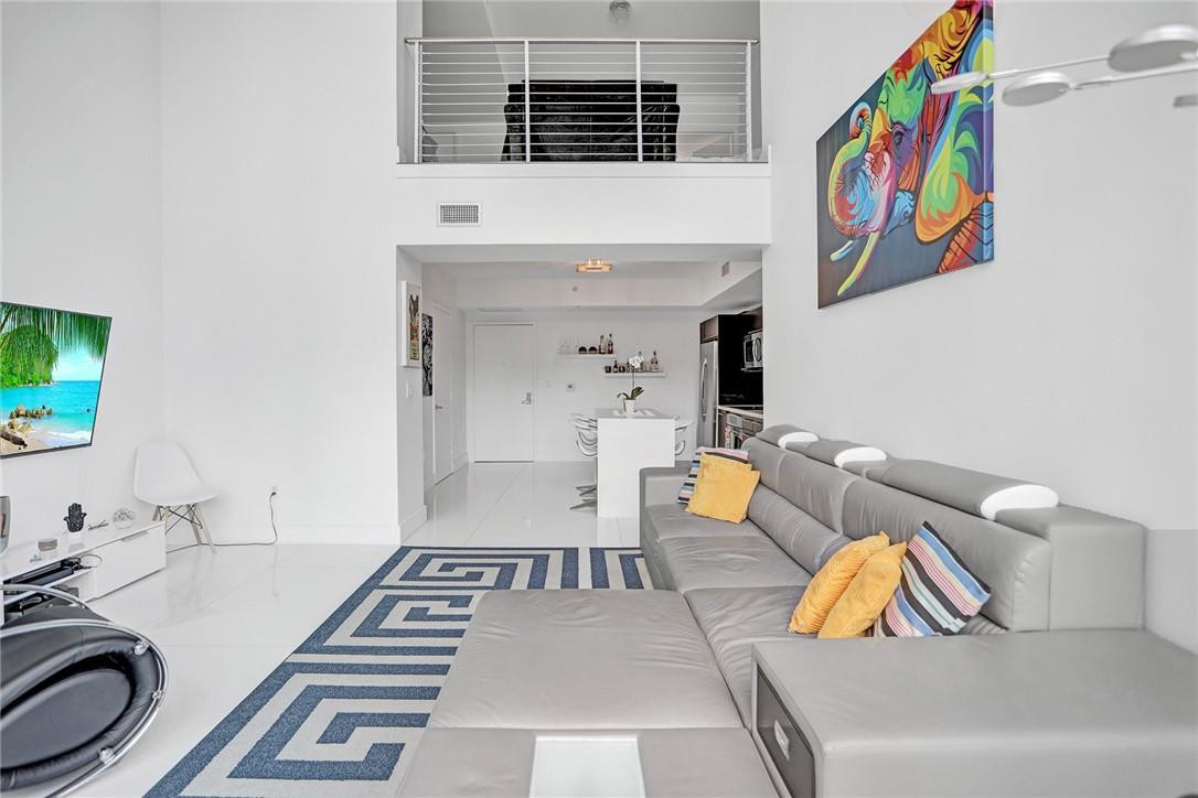 90 SW 3rd Street Th300b