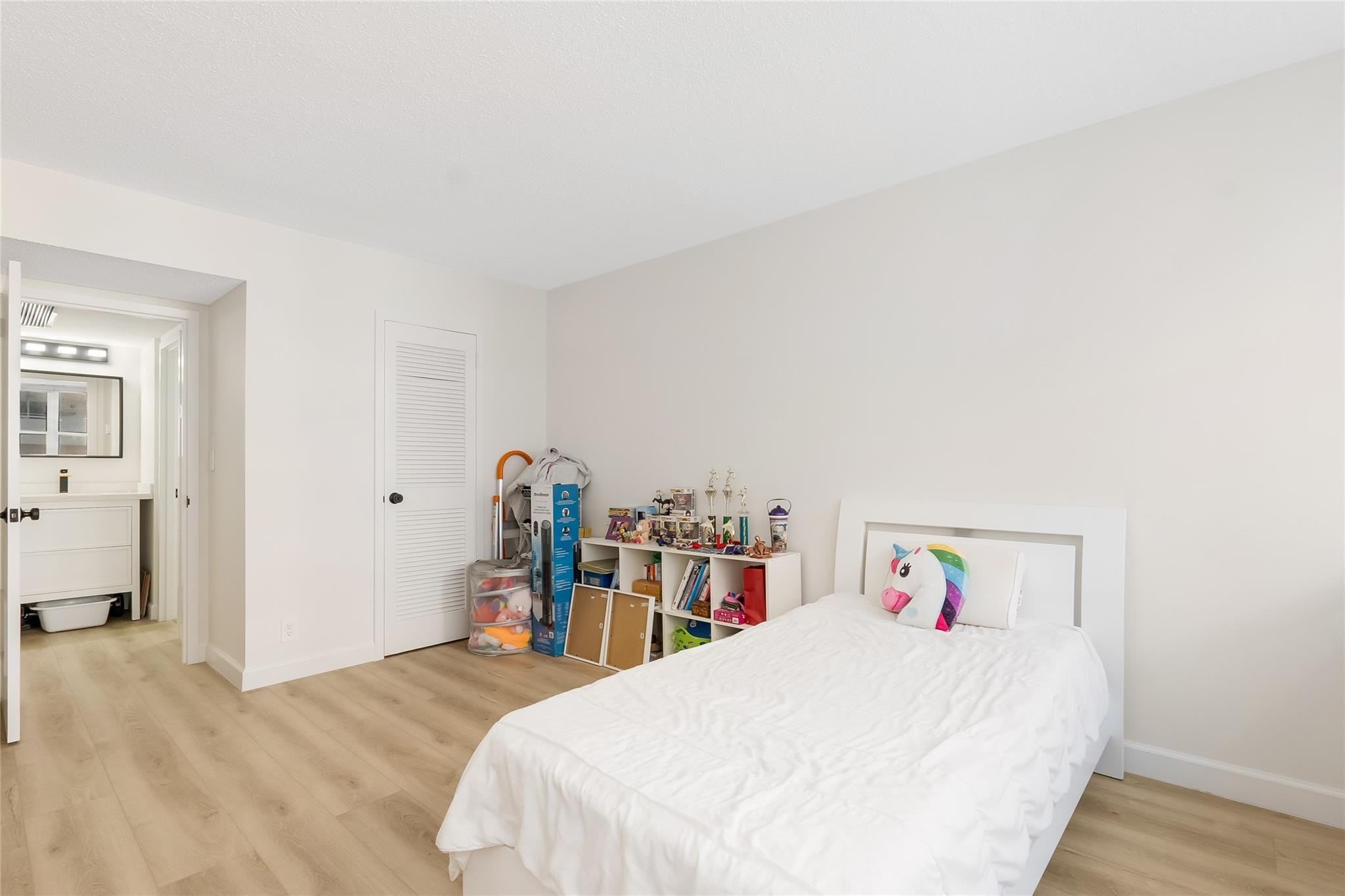3140 S Ocean Drive 208