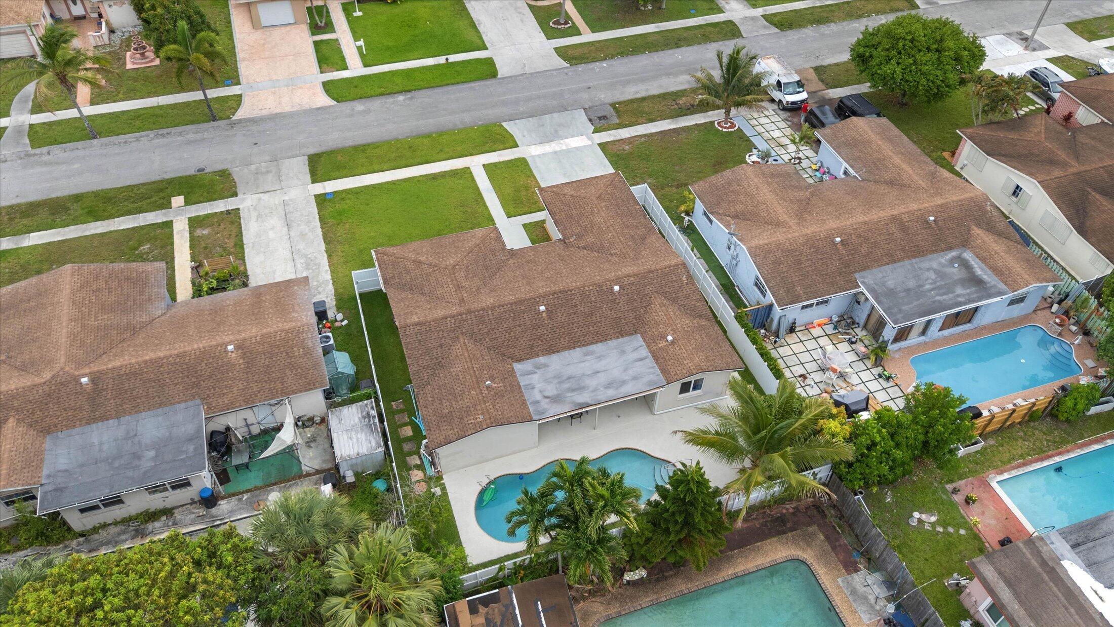 6515 SW 8th Place