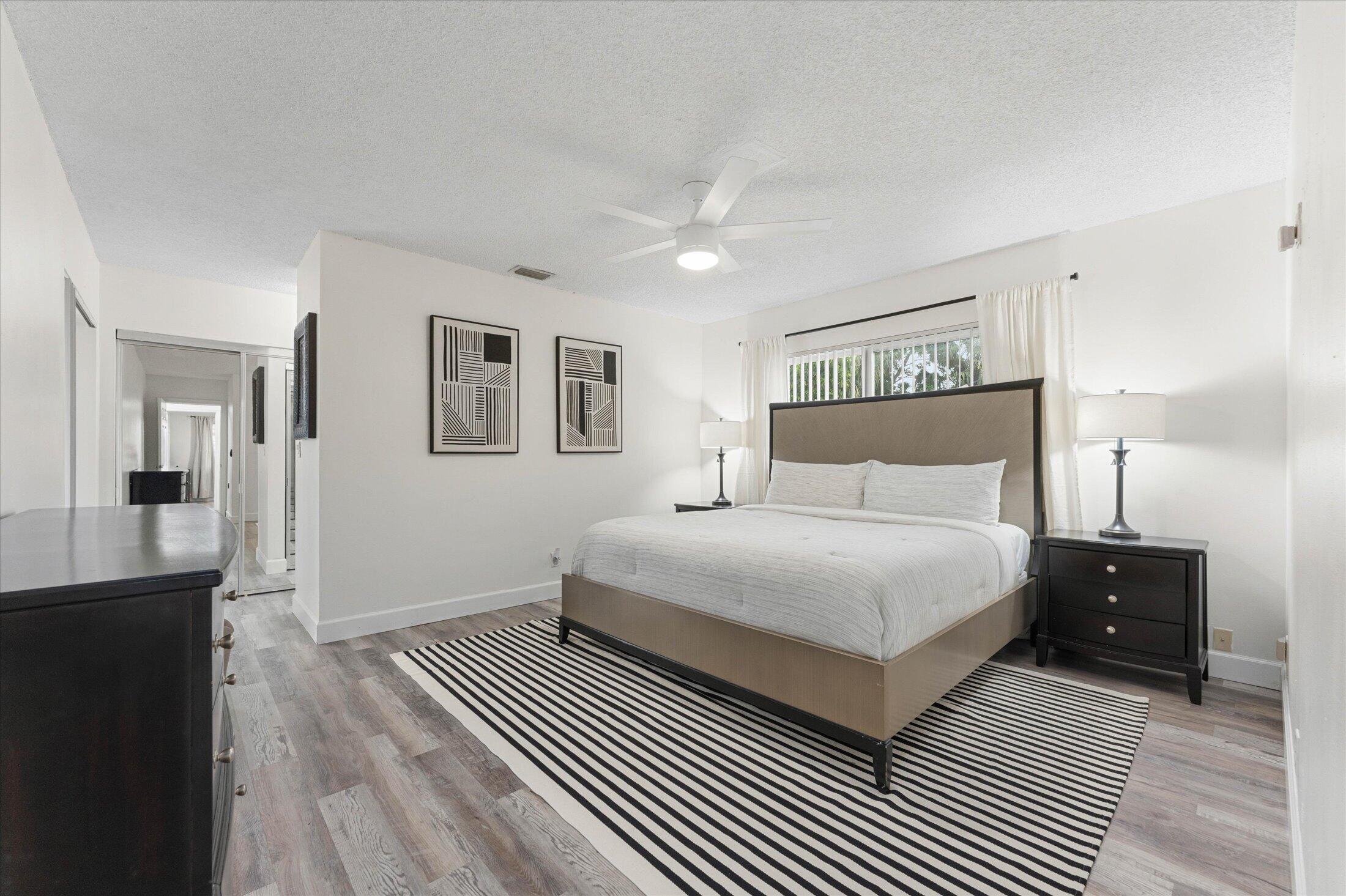 6515 SW 8th Place
