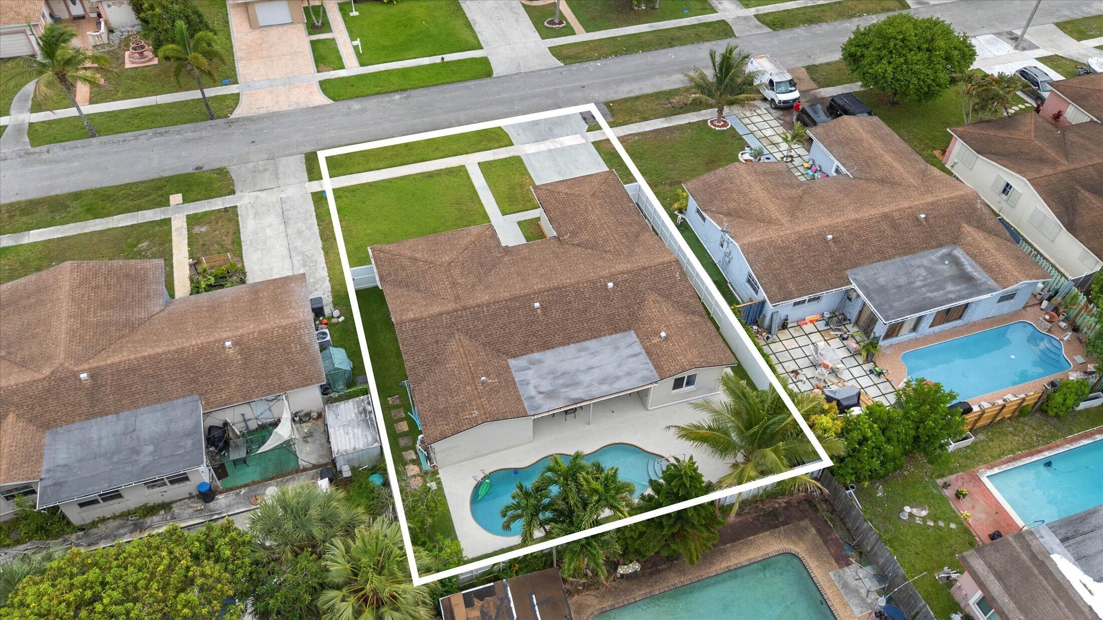 6515 SW 8th Place