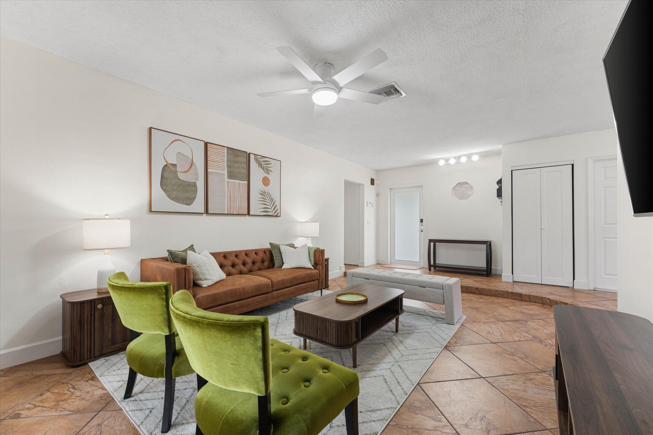 6515 SW 8th Place
