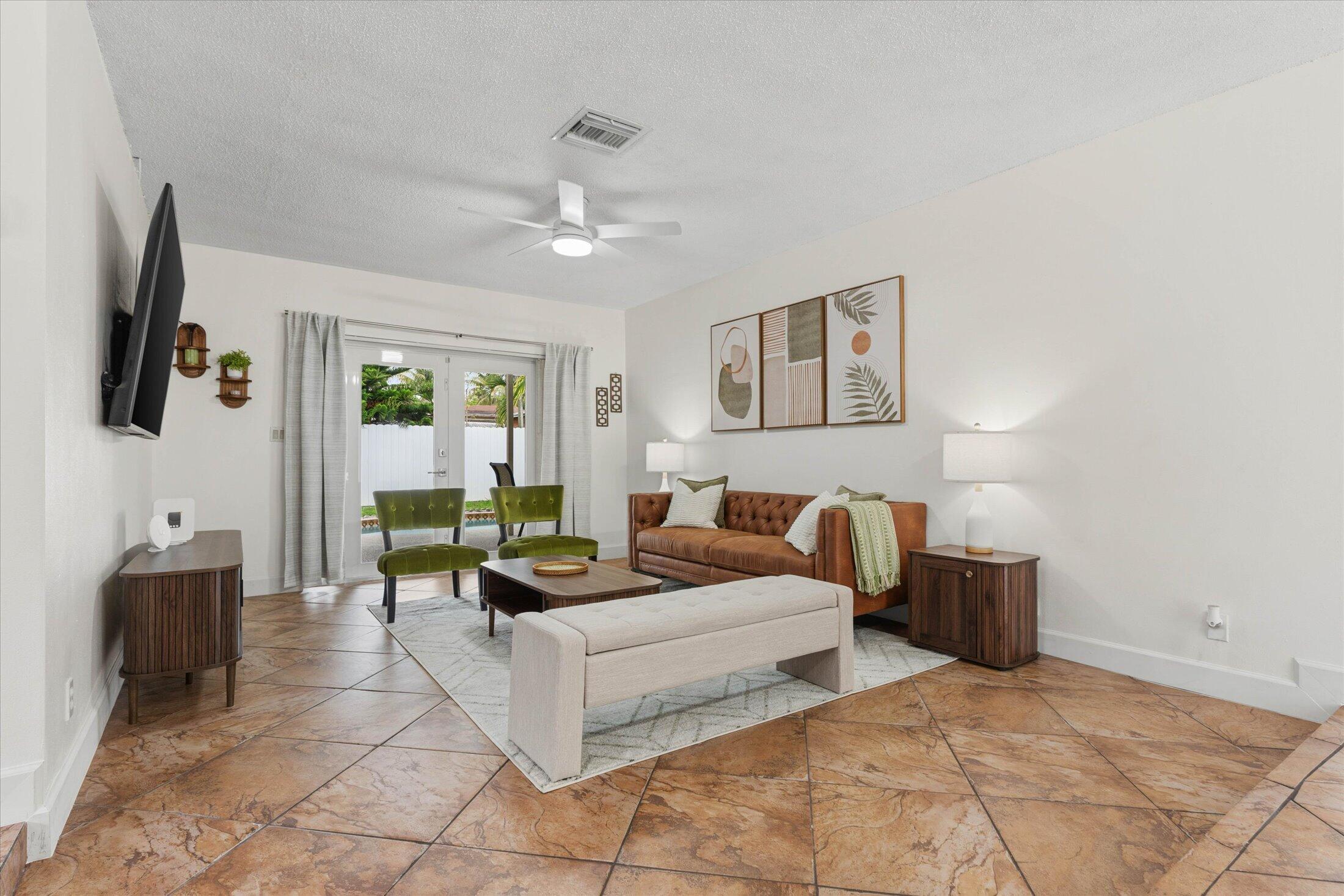 6515 SW 8th Place