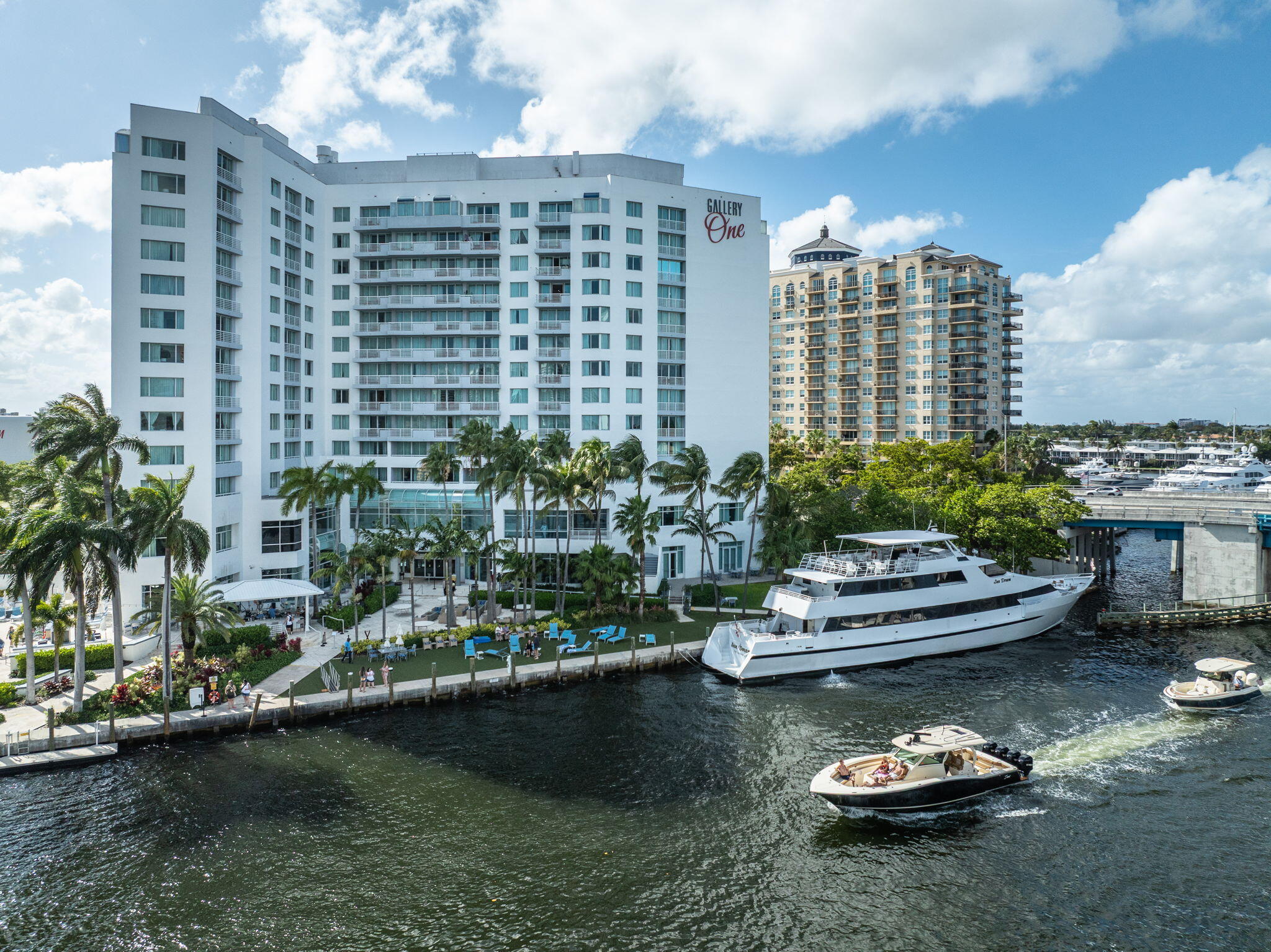 2670 E Sunrise Boulevard 1109