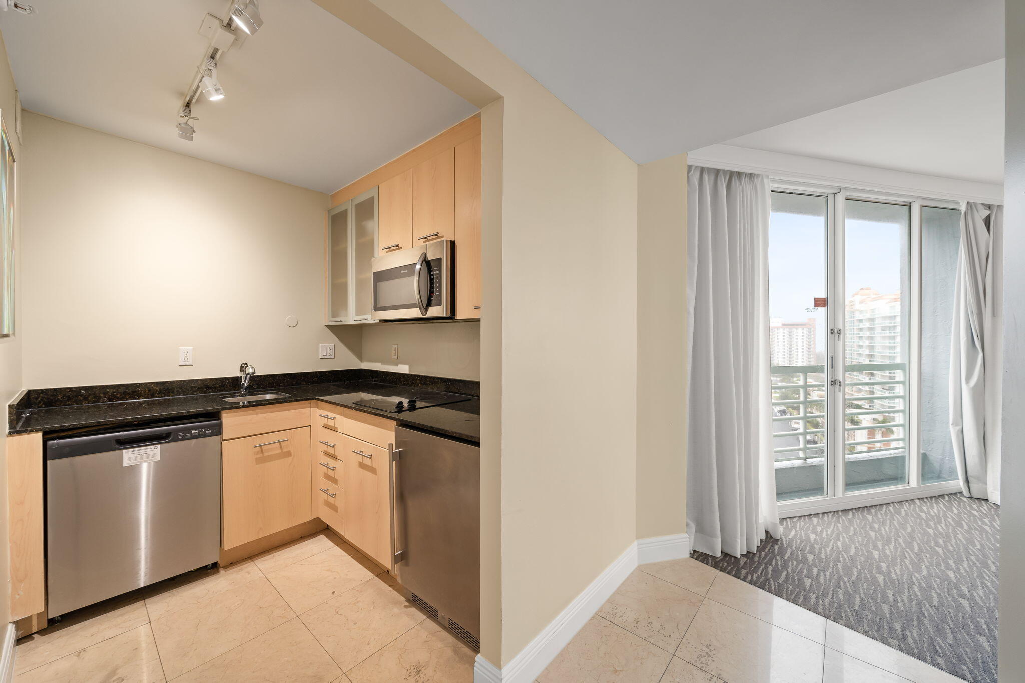 2670 E Sunrise Boulevard 1109