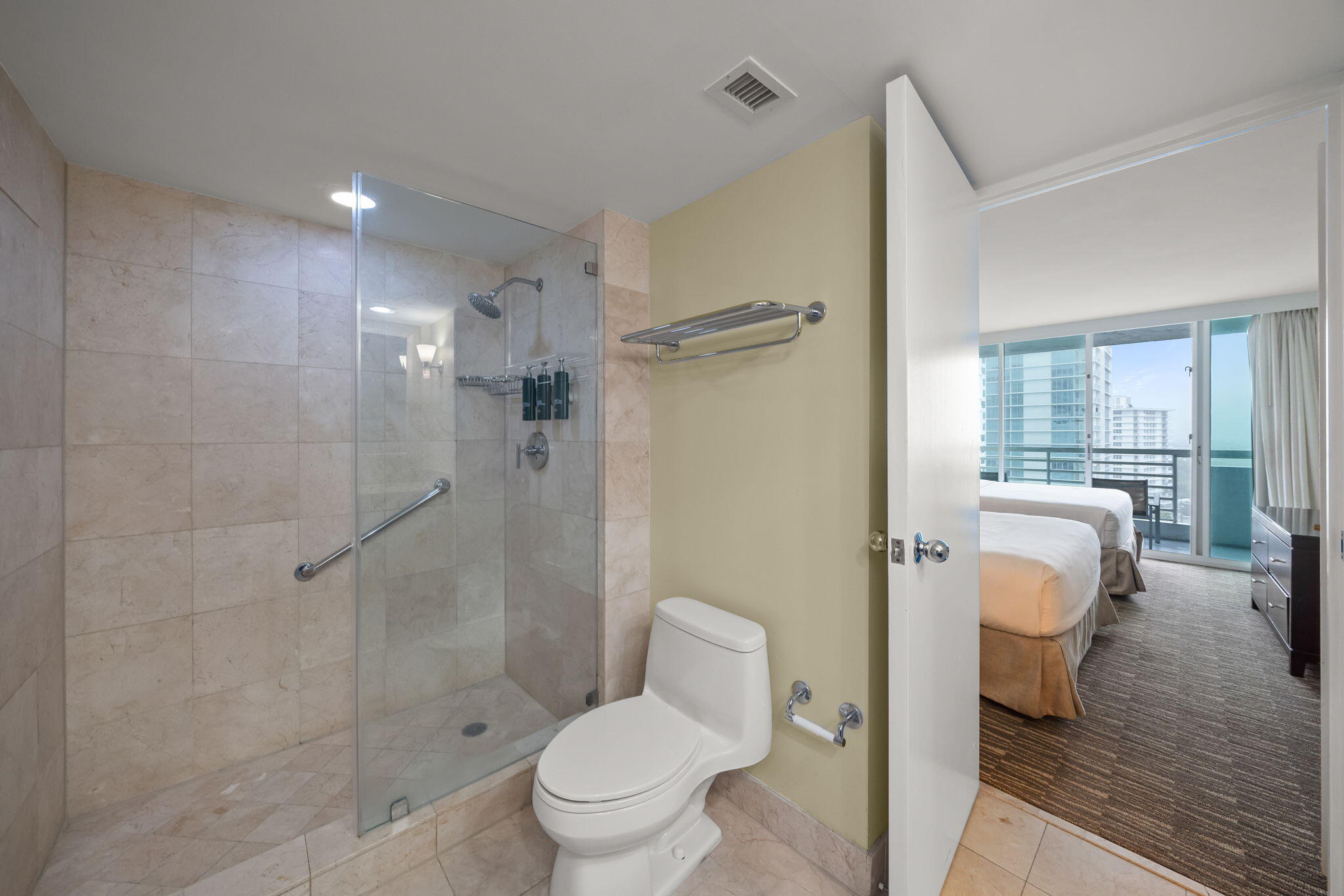 2670 E Sunrise Boulevard 1109